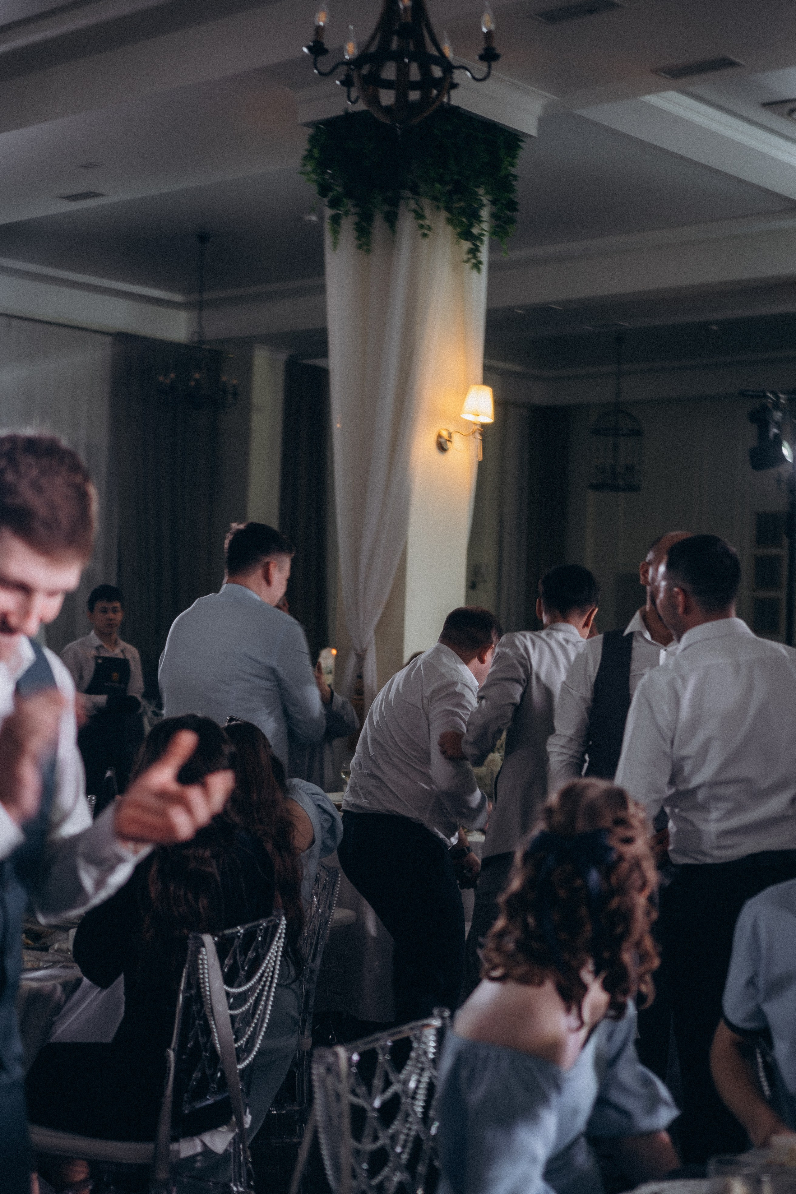 СВАДЕБНАЯ СЬЕМКА СБОРОВ В ОТЕЛЕ И ВЫЕЗД НА ЦЕРЕМОНИЮ (СНЯТО В СИБИРЕ В НИЖНЕВАРТОВСКЕ). Профессиональный фотограф, Санкт-Петербург — Виктория Богомолова