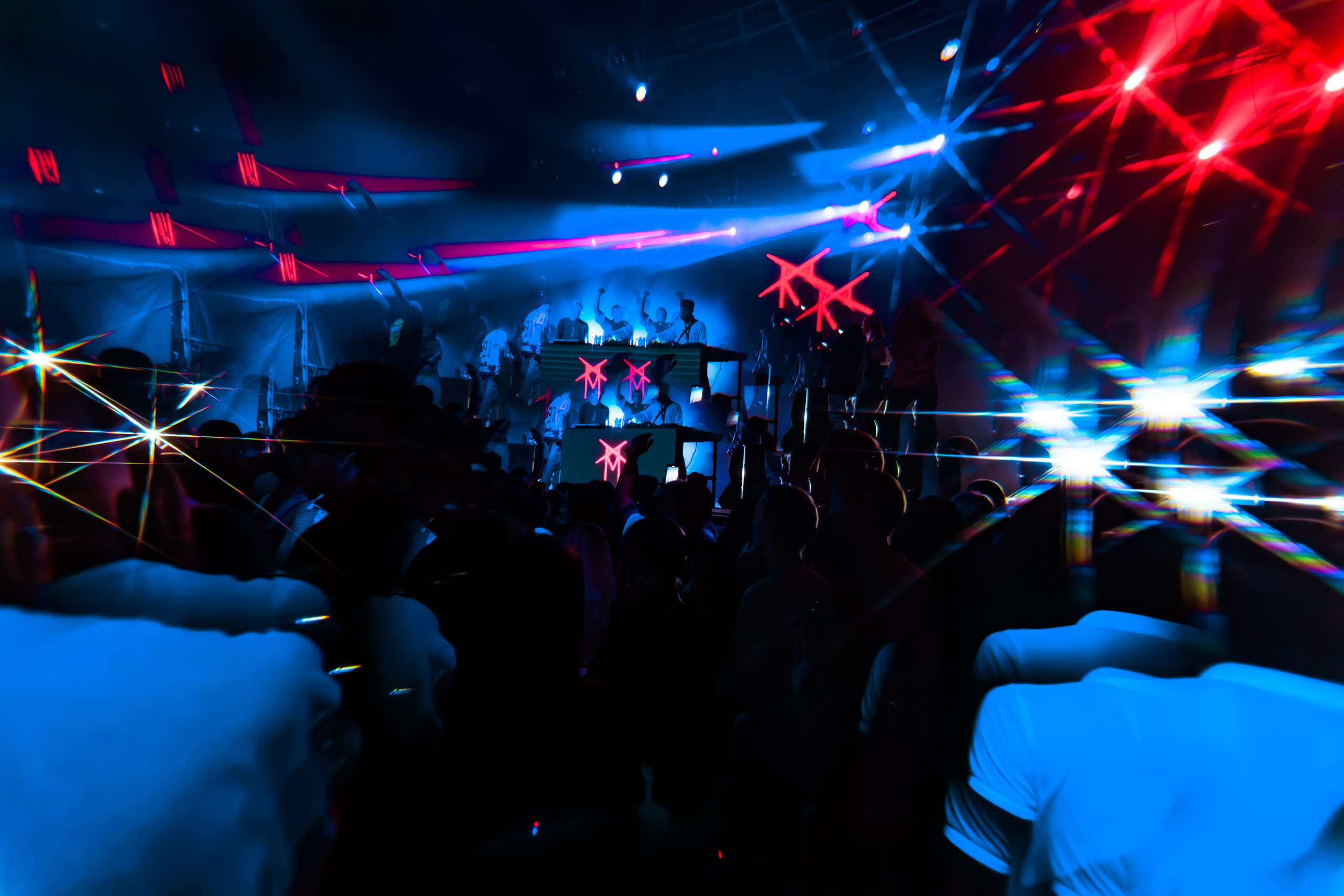 Студпосвят Свобода | Reptiloid. Репортажный фотограф Екатеринбург | Яркий, качественный репортаж | Концерты, клубы, репортаж, праздники, корпоративы