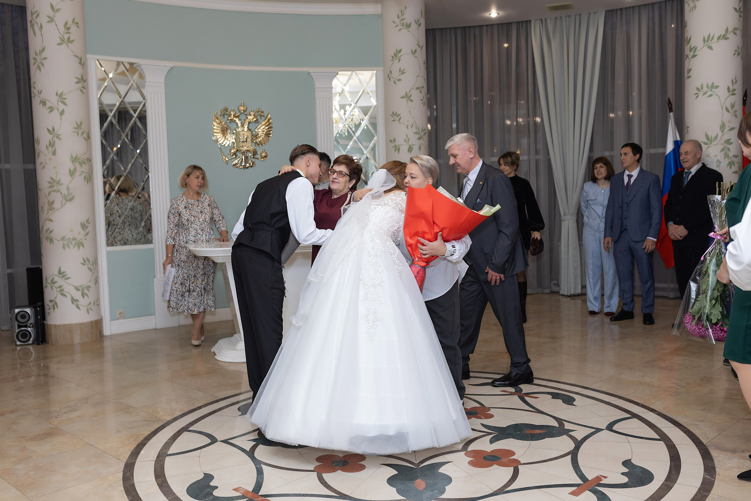 Свадебная фотосессия осенью. Фотограф в Железнодорожном и Балашихе