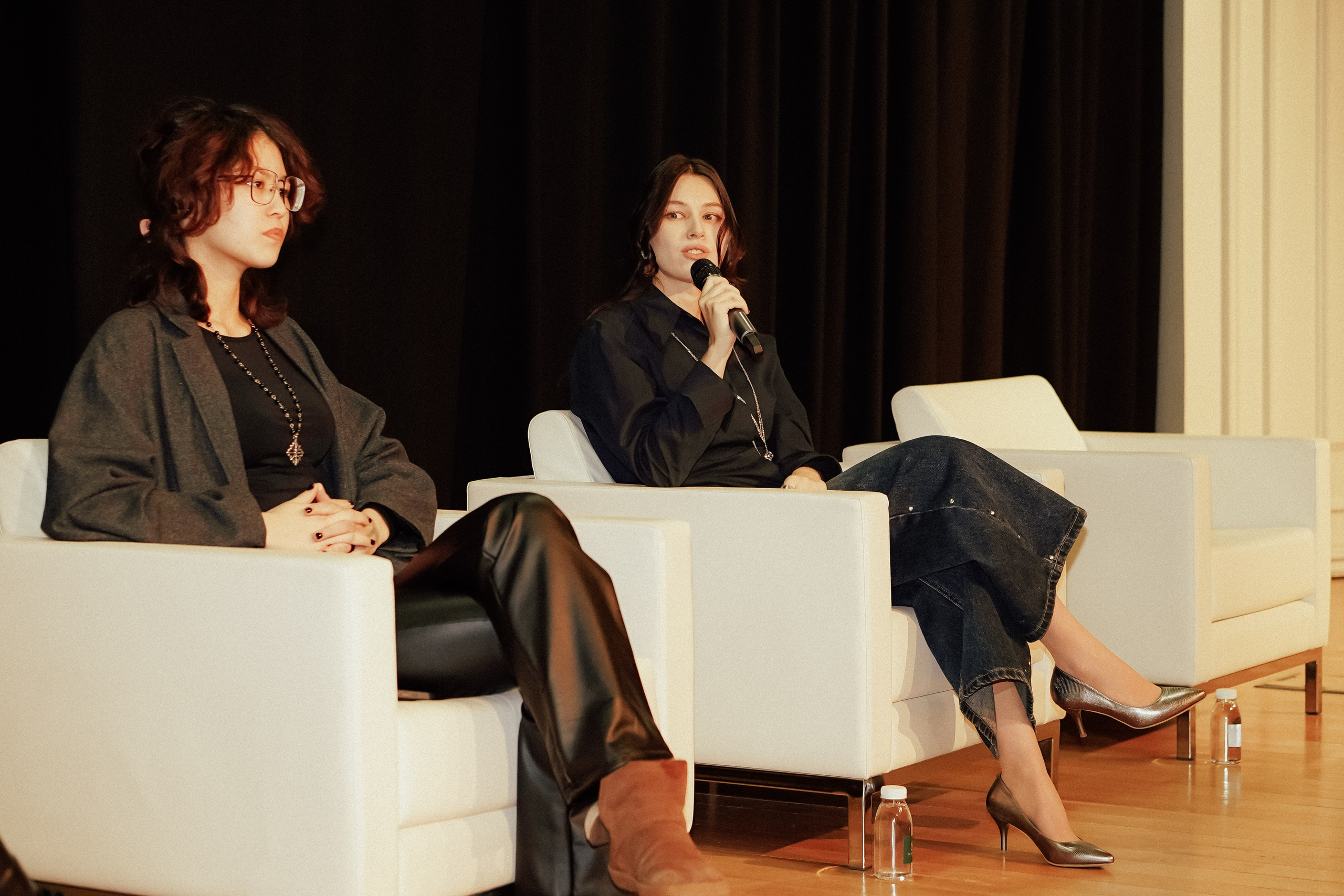 Казахстанские страницы (презентация книг). Крис Богомазова