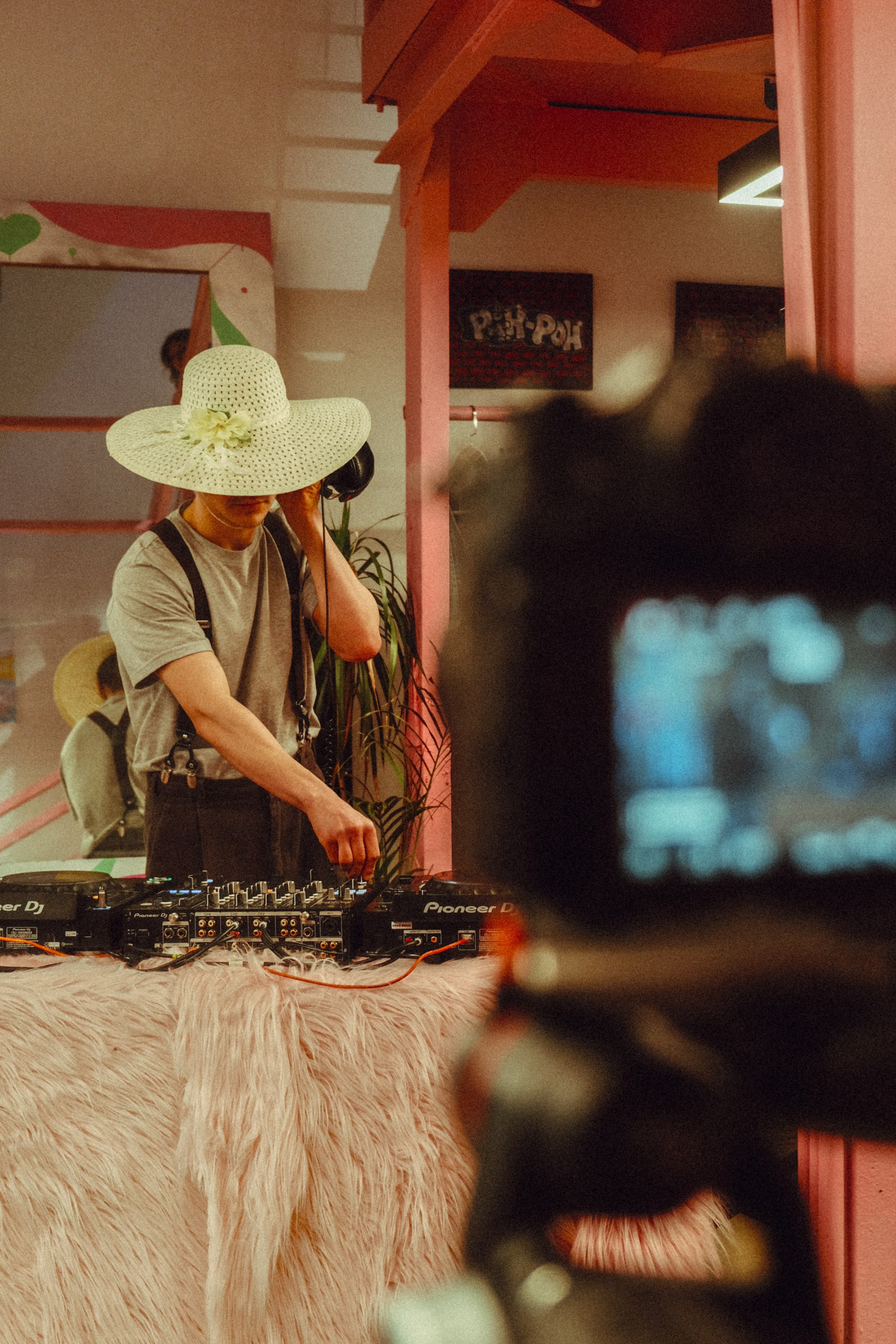 Shoova shoova x &FRIENDS. Даяна ЛеРосс. Фотография людей, событий и идей. Москва