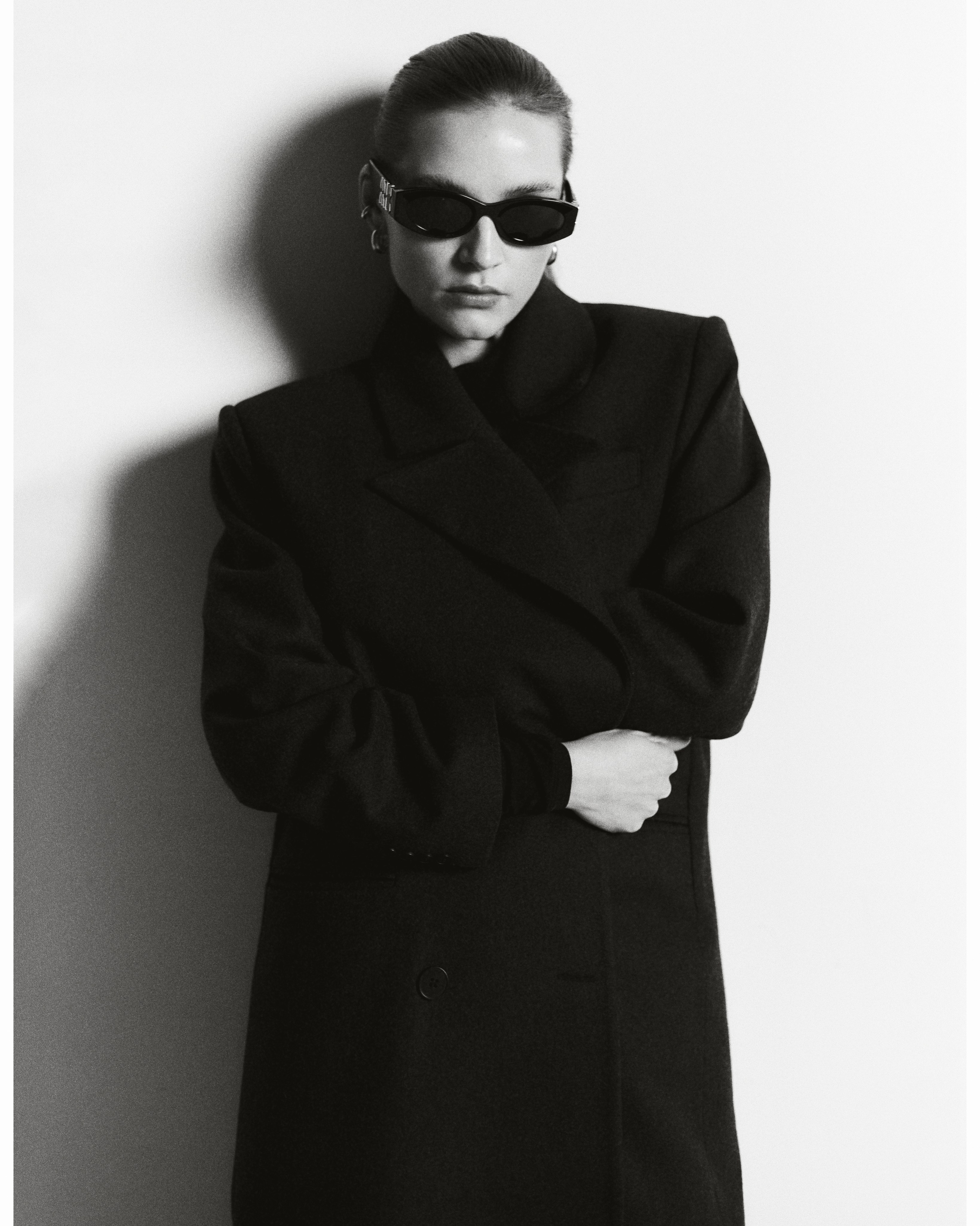 Melin clo. Fashion and advertising photographer