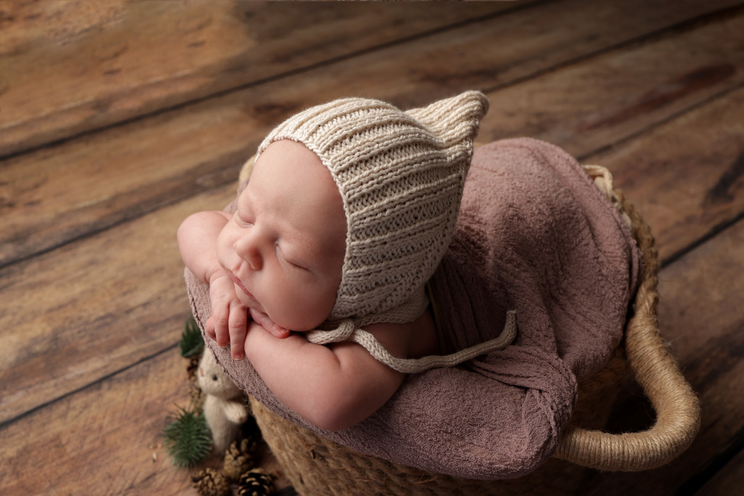 Нежная и милая фотосессия первых дней жизни Вашего ребенка в Минске. Фотограф новорождённых Минск — стоимость newborn фотосессии в Минске