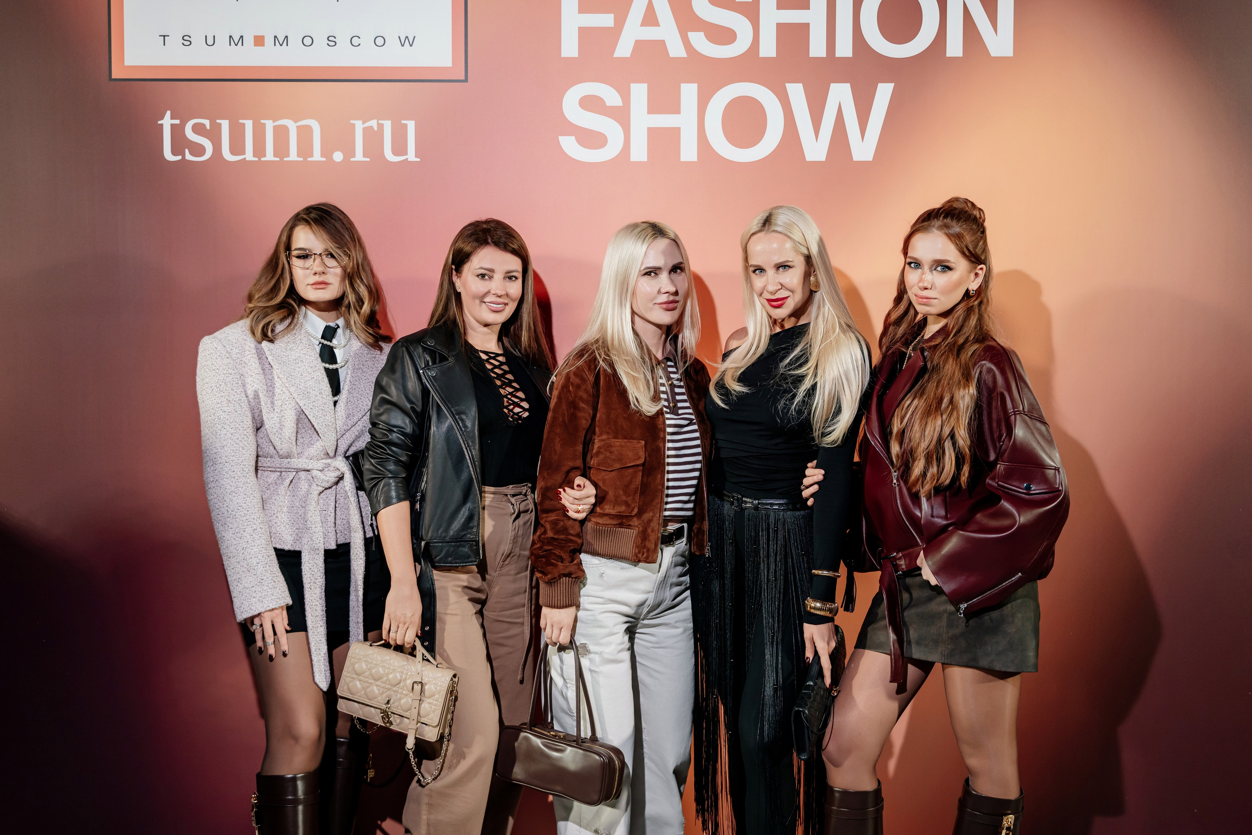 TSUM FASHION SHOW 2025. Свадебный и семейный фотограф в Сочи Никита Пищов