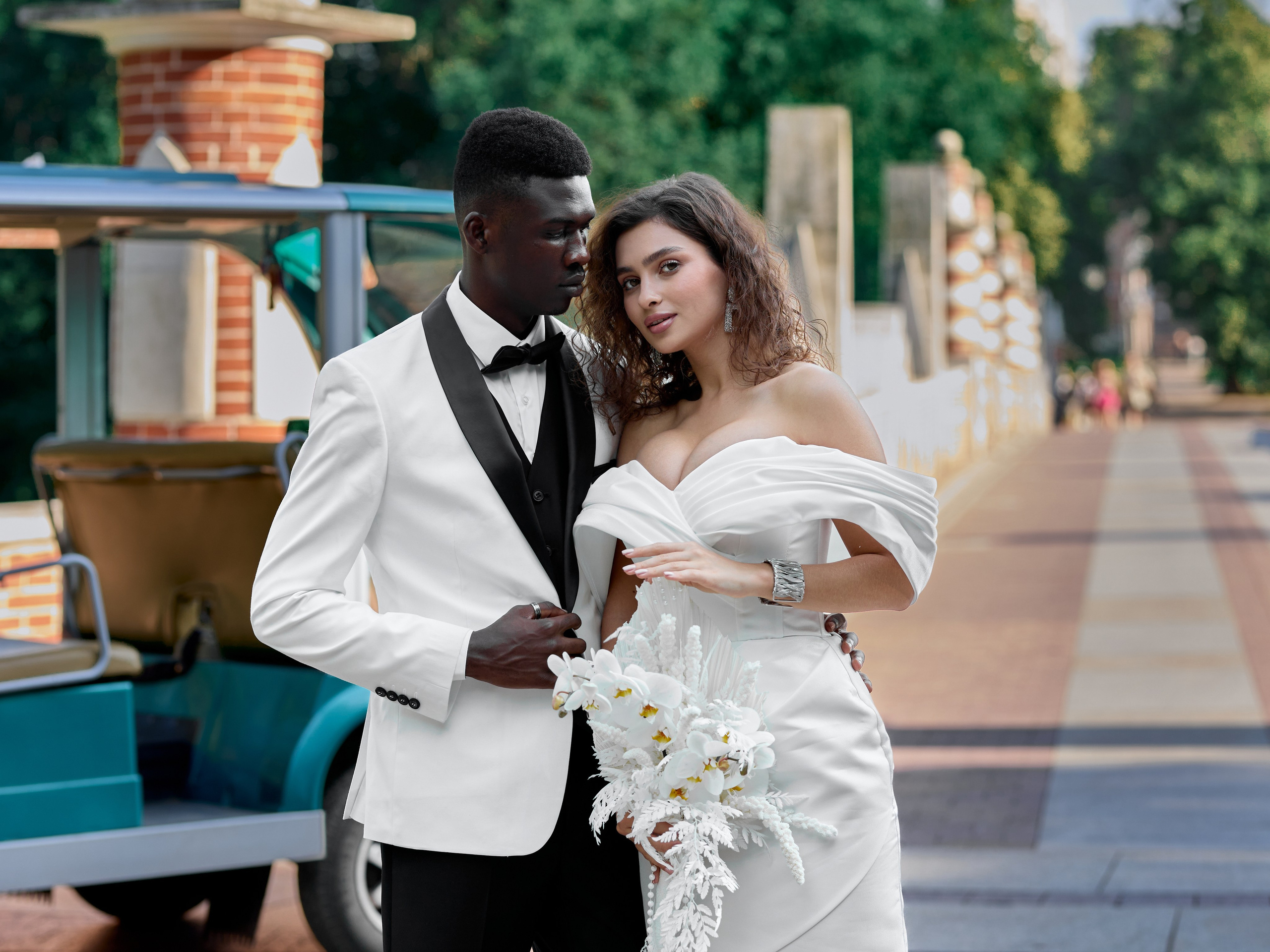 Свадебная фотосессия в парке-усадьбе Царицыно