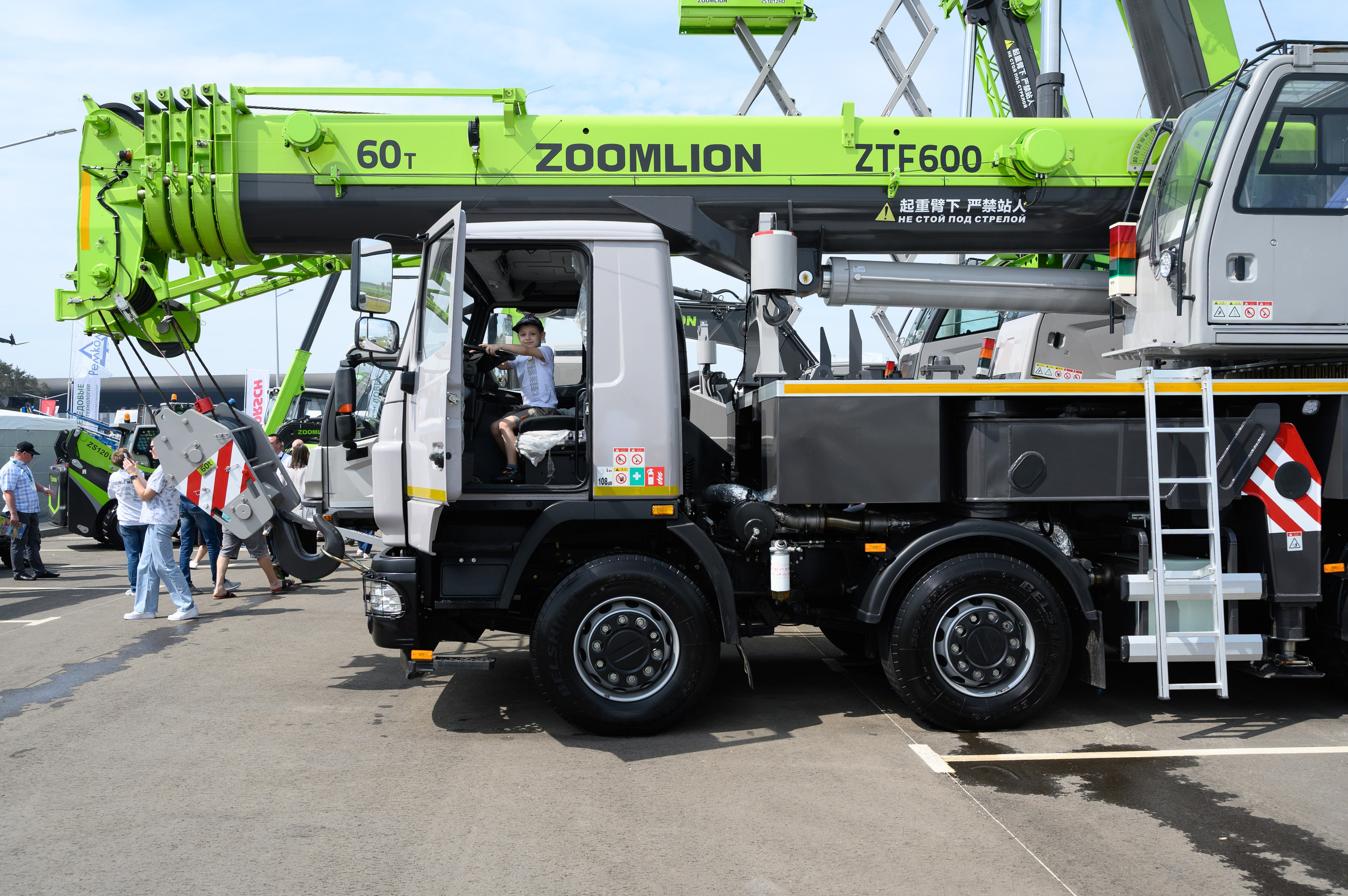 Агровыставка. Фотоуслуги, услуги фотографа, фотографирование важных событий