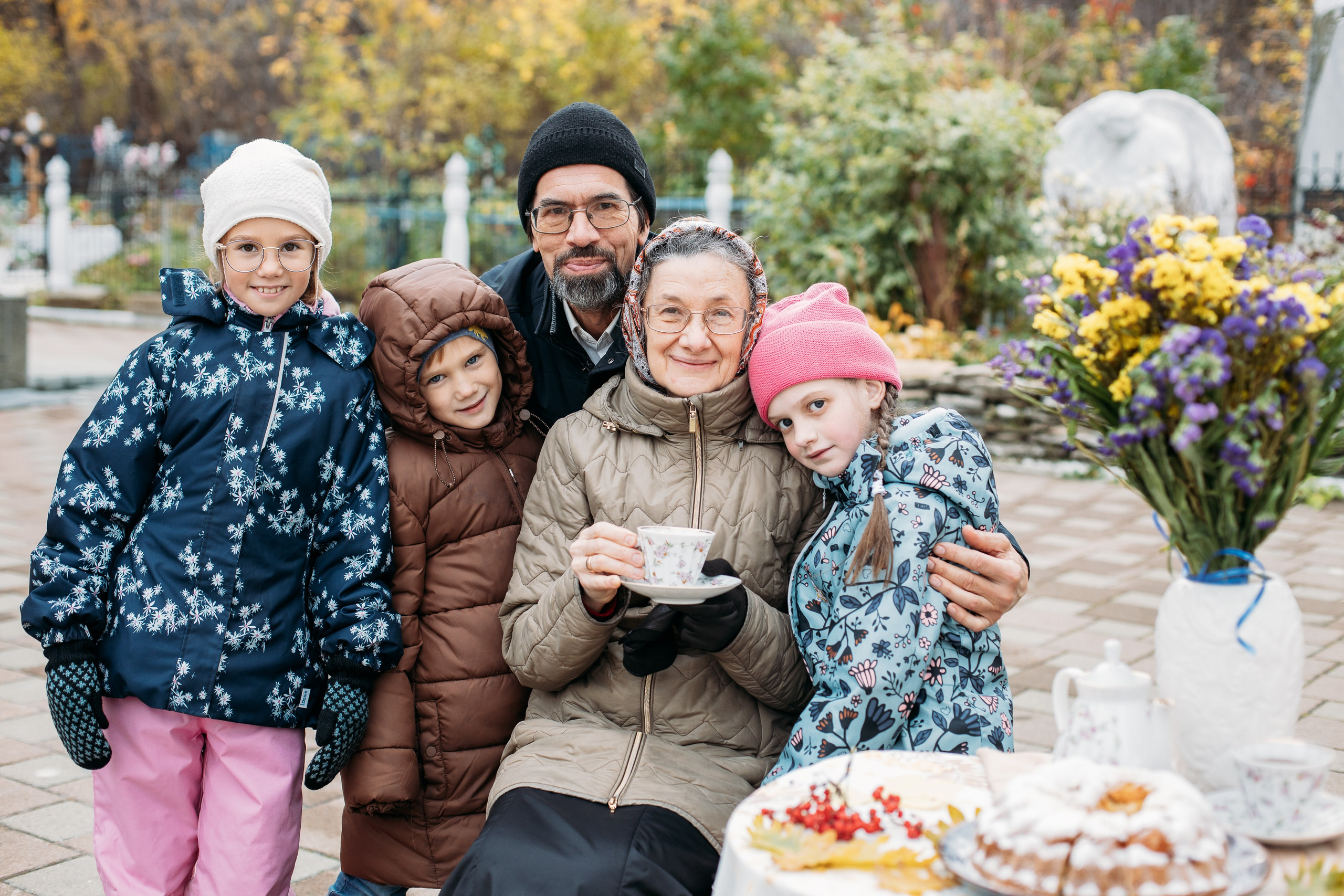 Покров в храме Иоанна Предтечи. Семейный фотограф Трусова Евгения в Екатеринбурге