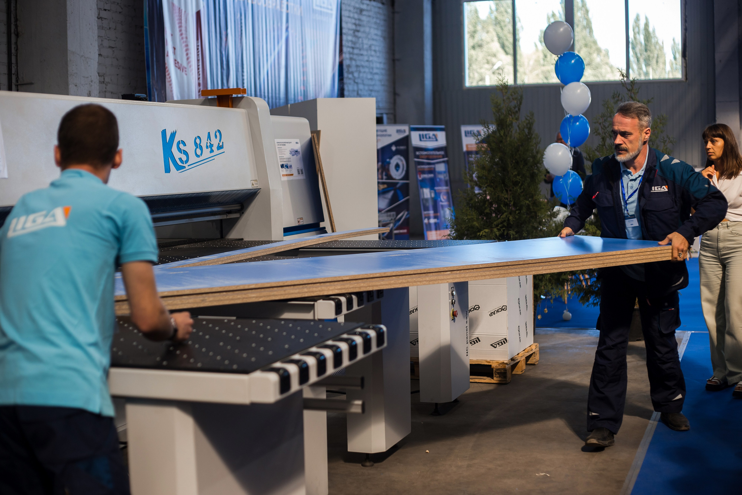 Выставка ТЕСТ-ДРАЙВ.МЕБЕЛЬНОЕ ПРОИЗВОДСТВО И ДЕРЕВООБРАБОТКА. БРЯНСК 2023. Портретный, семейный, свадебный фотограф в Брянске Маргарита Василькова