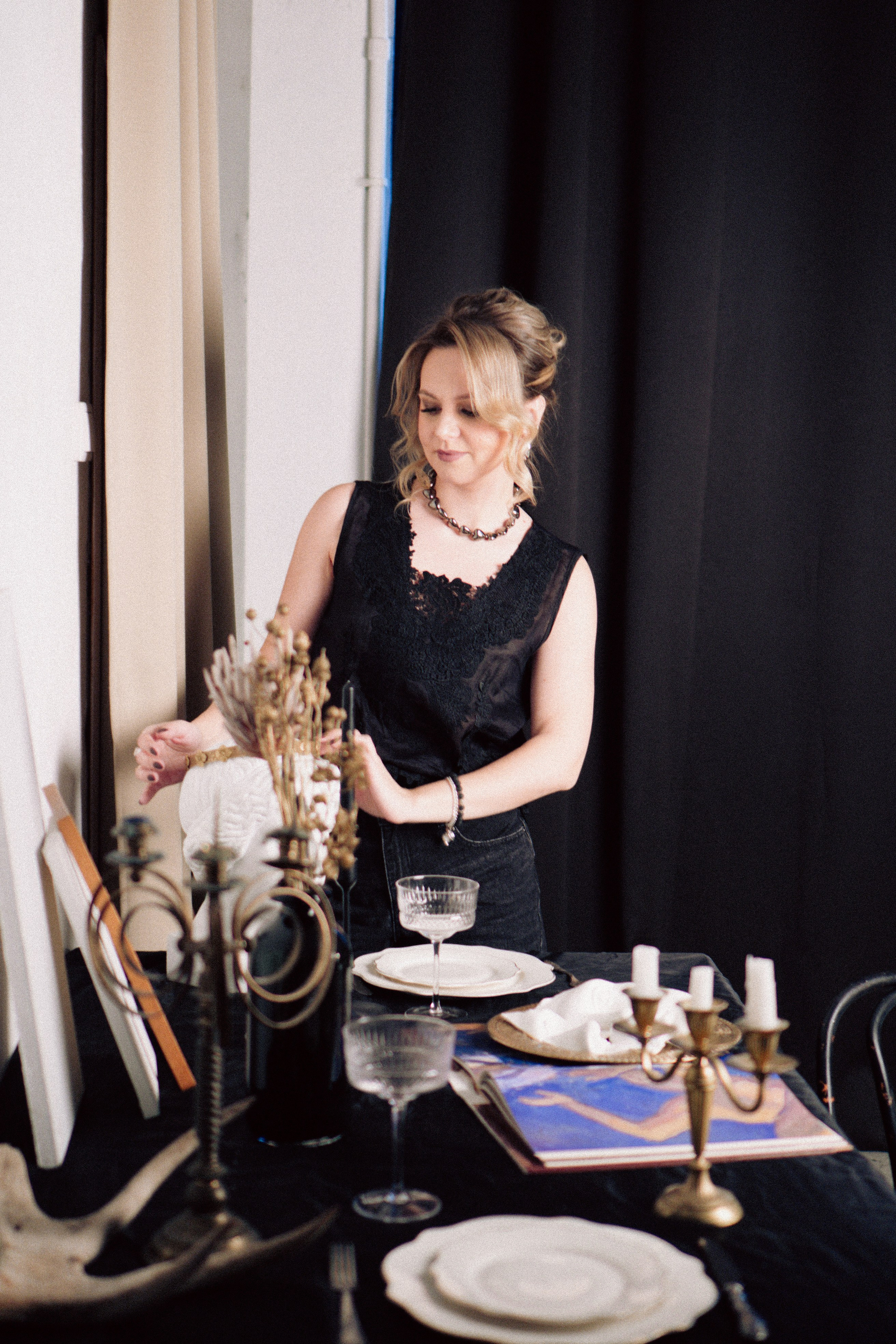 НОВОГОДНЯЯ ФОТОСЕСИИЯ В СТУДИИ ДЛЯ ДЕВУШКИ И ПРОГУЛКА ПО ЧЕРНЫШЕВСКОЙ. Профессиональный фотограф, Санкт-Петербург — Виктория Богомолова