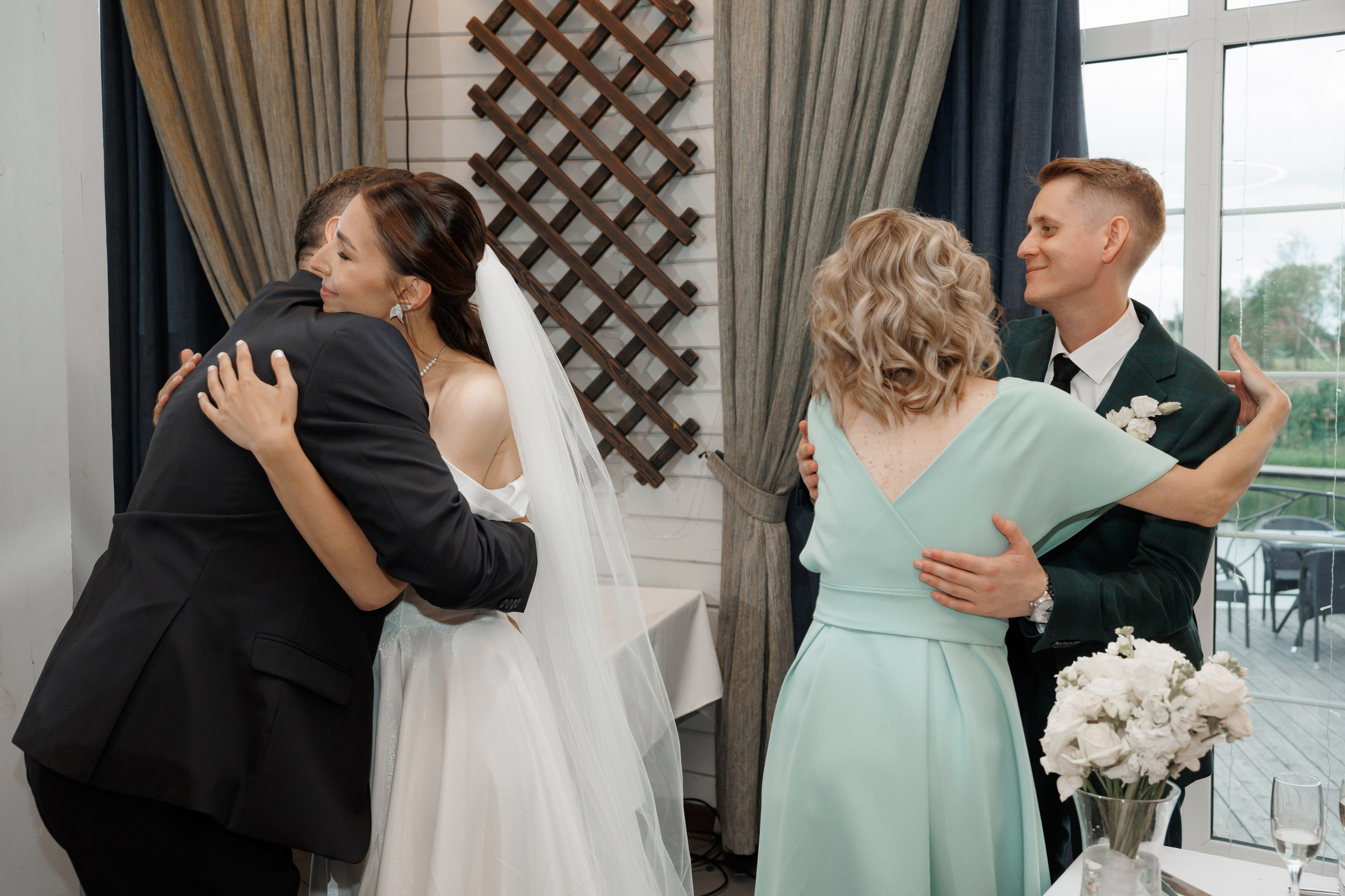 Регистрация в отеле Fish Point, ЗАГС Бутово, прогулка в Остафьево. Свадебный и репортажный фотограф (Москва, Королев и другие)