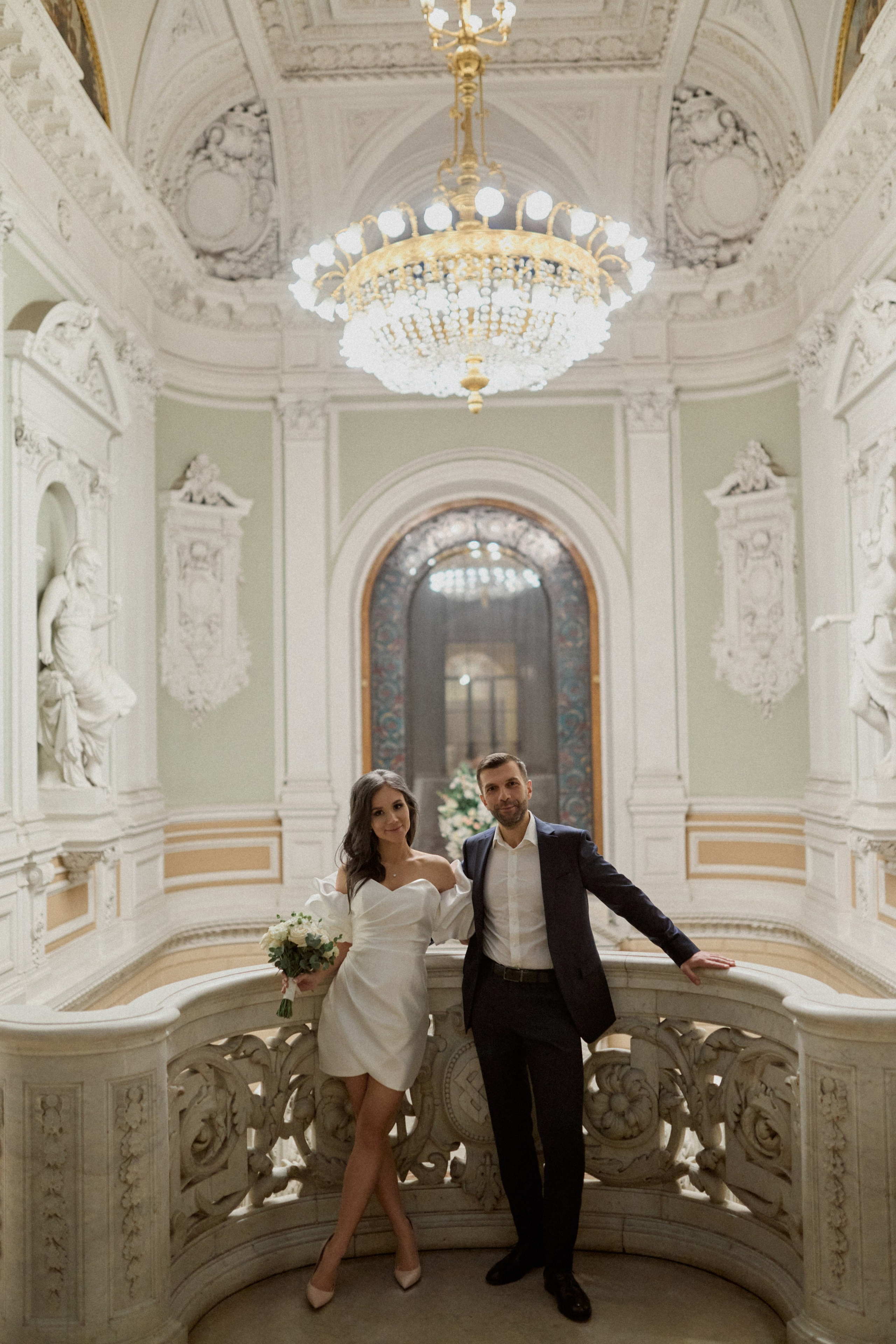 Свадебная фотосессия в особняке. Сестры Карабаза. Фотографы и ретушеры в Москве и Санкт-Петербурге