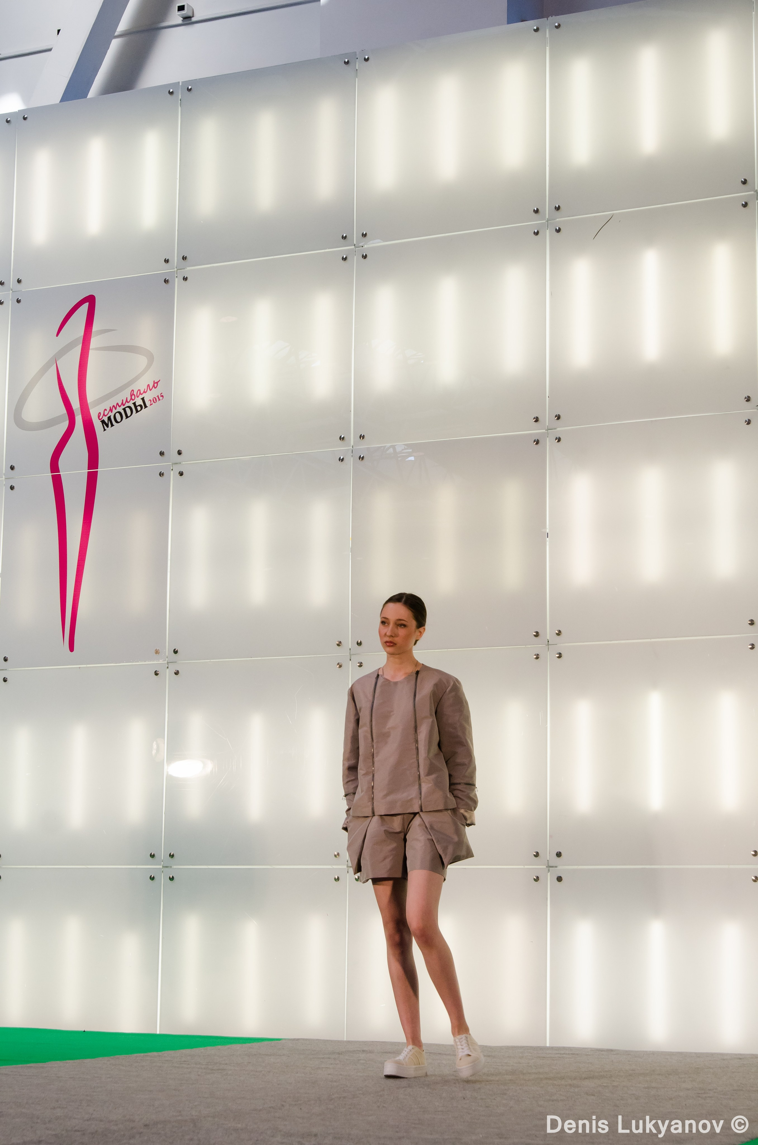 Формула Моды.Континент. Свадебный и семейный фотограф Денис Лукьянов в Краснодаре, Краснодарском крае и Республике Крым