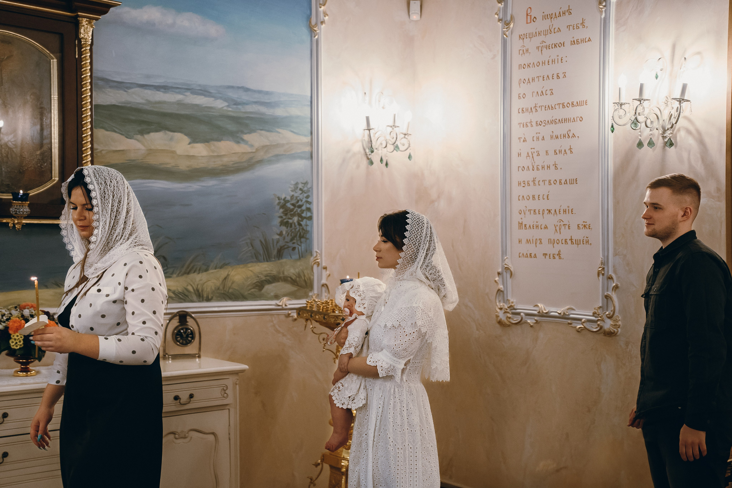 Таинство в Храме Петра и Февронии. Фотограф Ольга Рубцова в Москве и Московской области