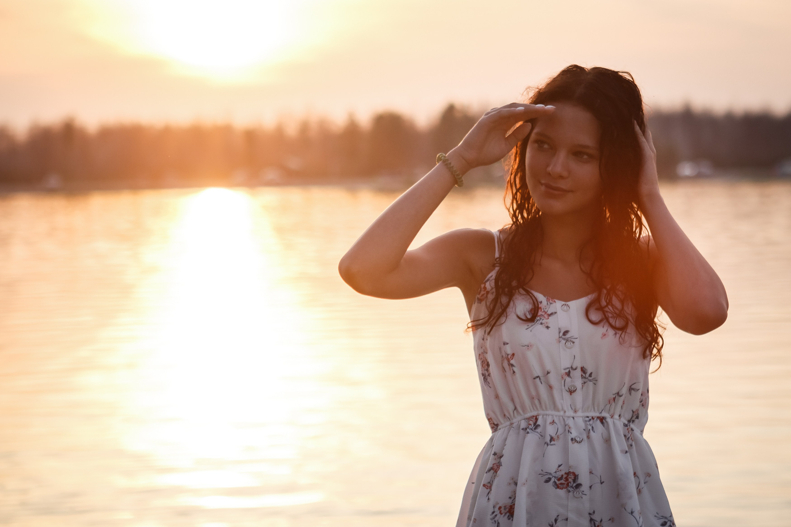 Вечер на водоеме. Фотограф Губкинского