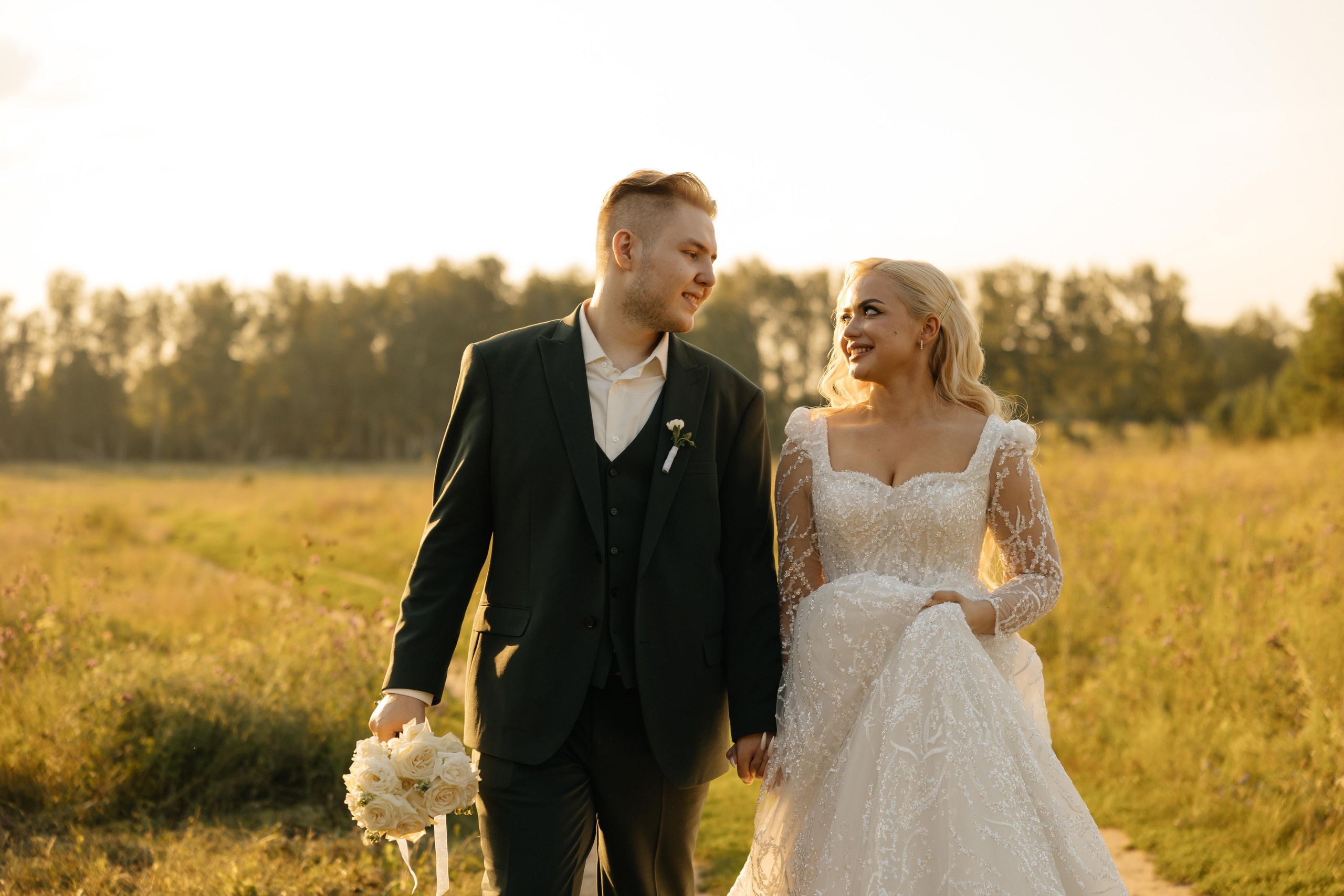 Свадебная история Тани и Саввы. Взлетаем. Свадебный и семейный фотограф Рассказова Виктория