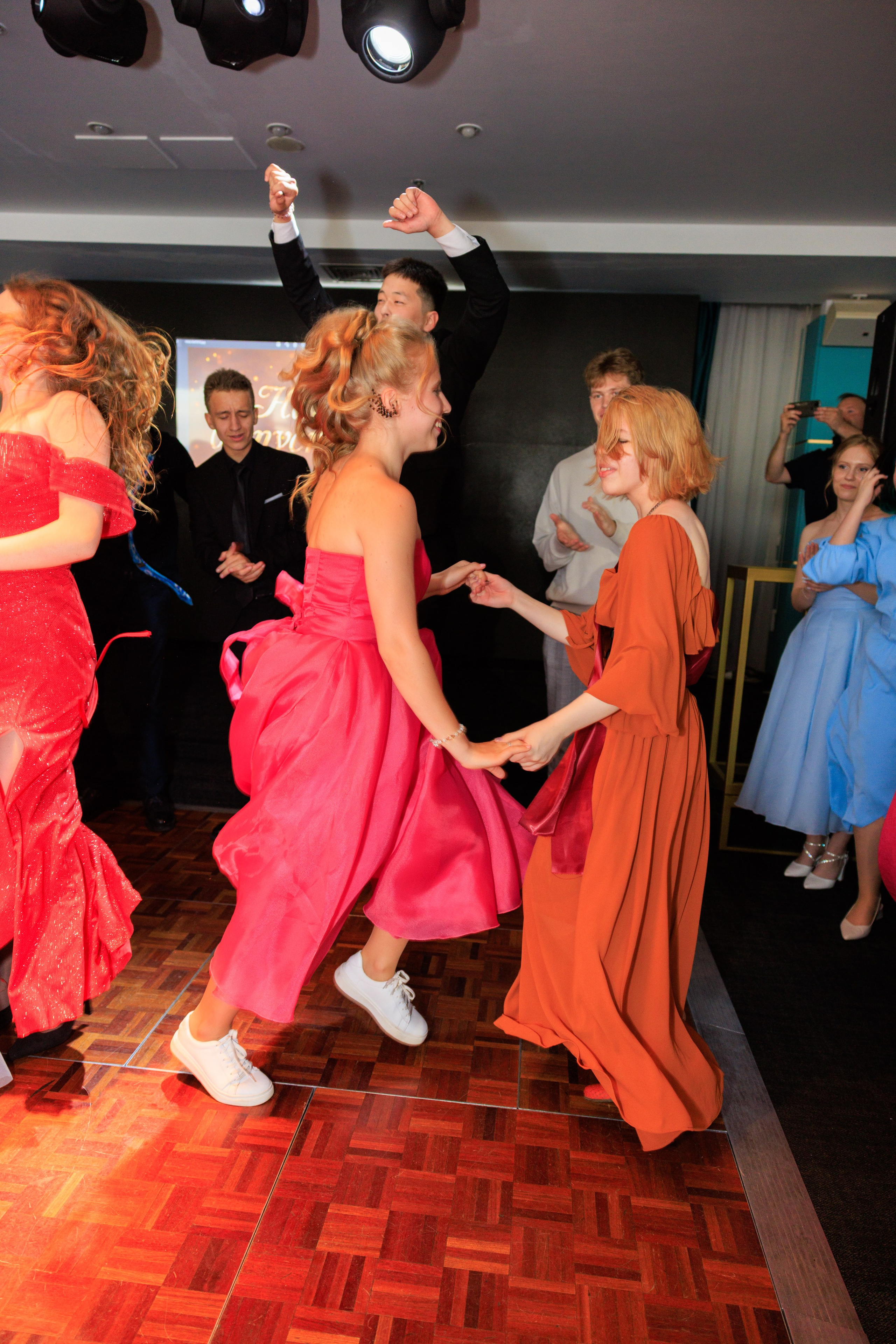 Выпускной лицея 244. Фотограф Александр Заломаев