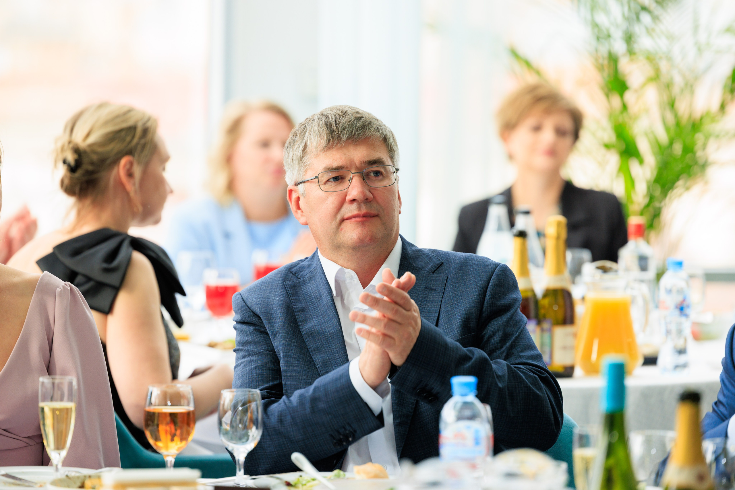 Выпускной лицея 244. Фотограф Александр Заломаев