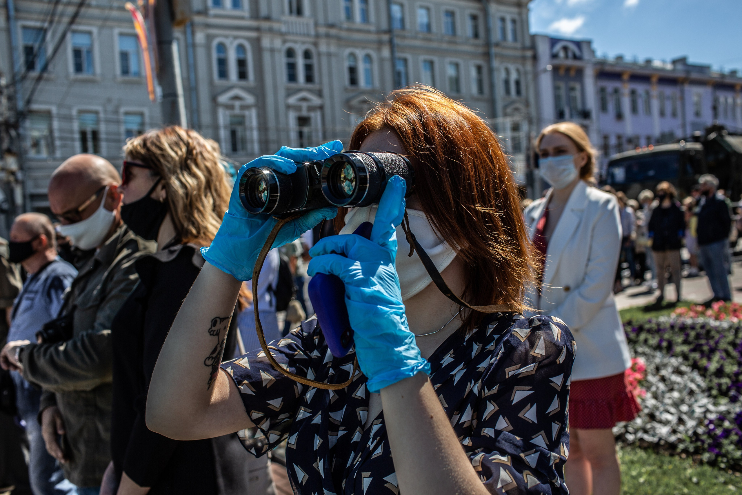 Зрители на параде победы 9 мая во время эпидемии COVID-19, Воронеж