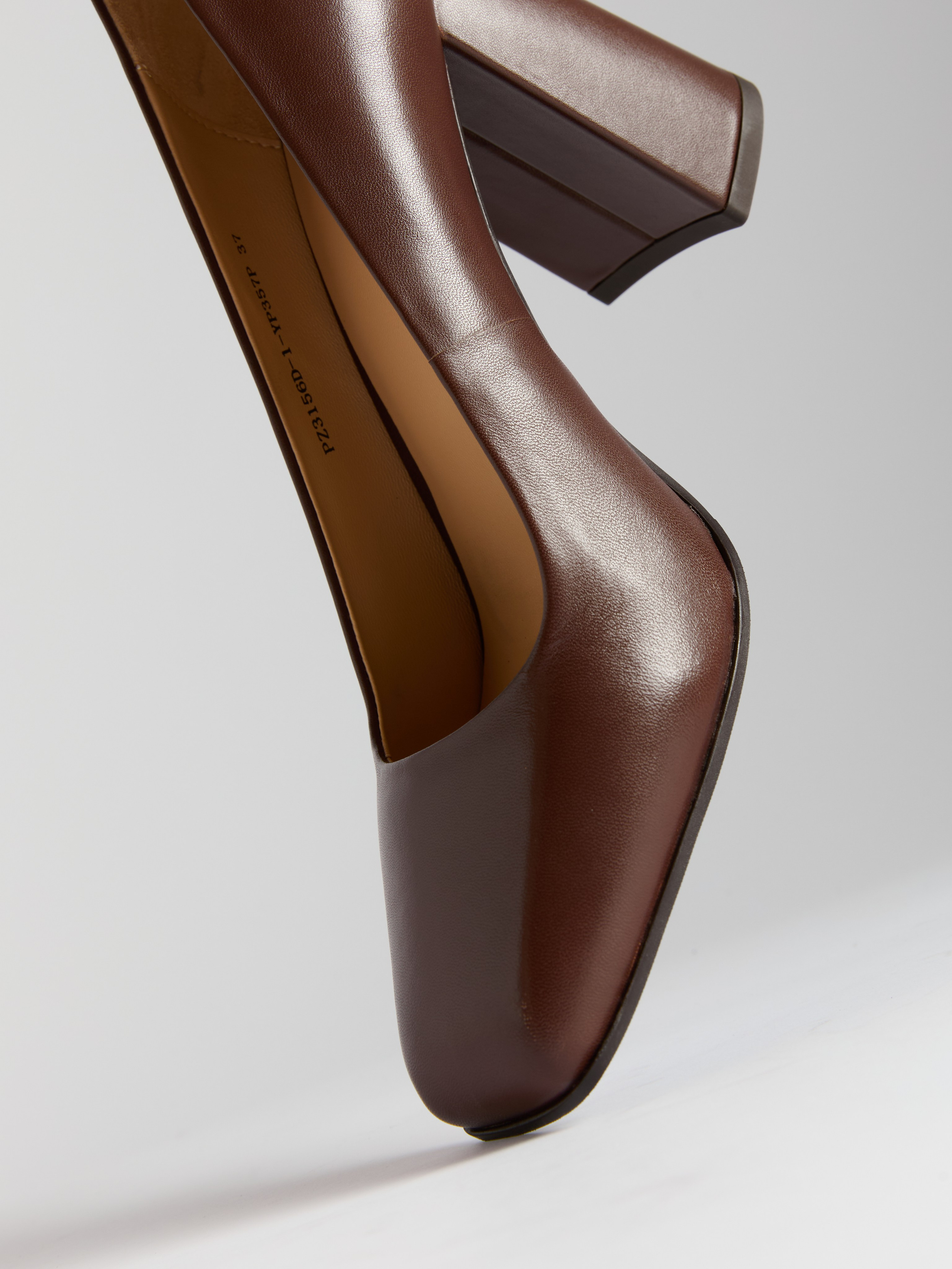 Предметный фотограф в Москве Евгений Шубин