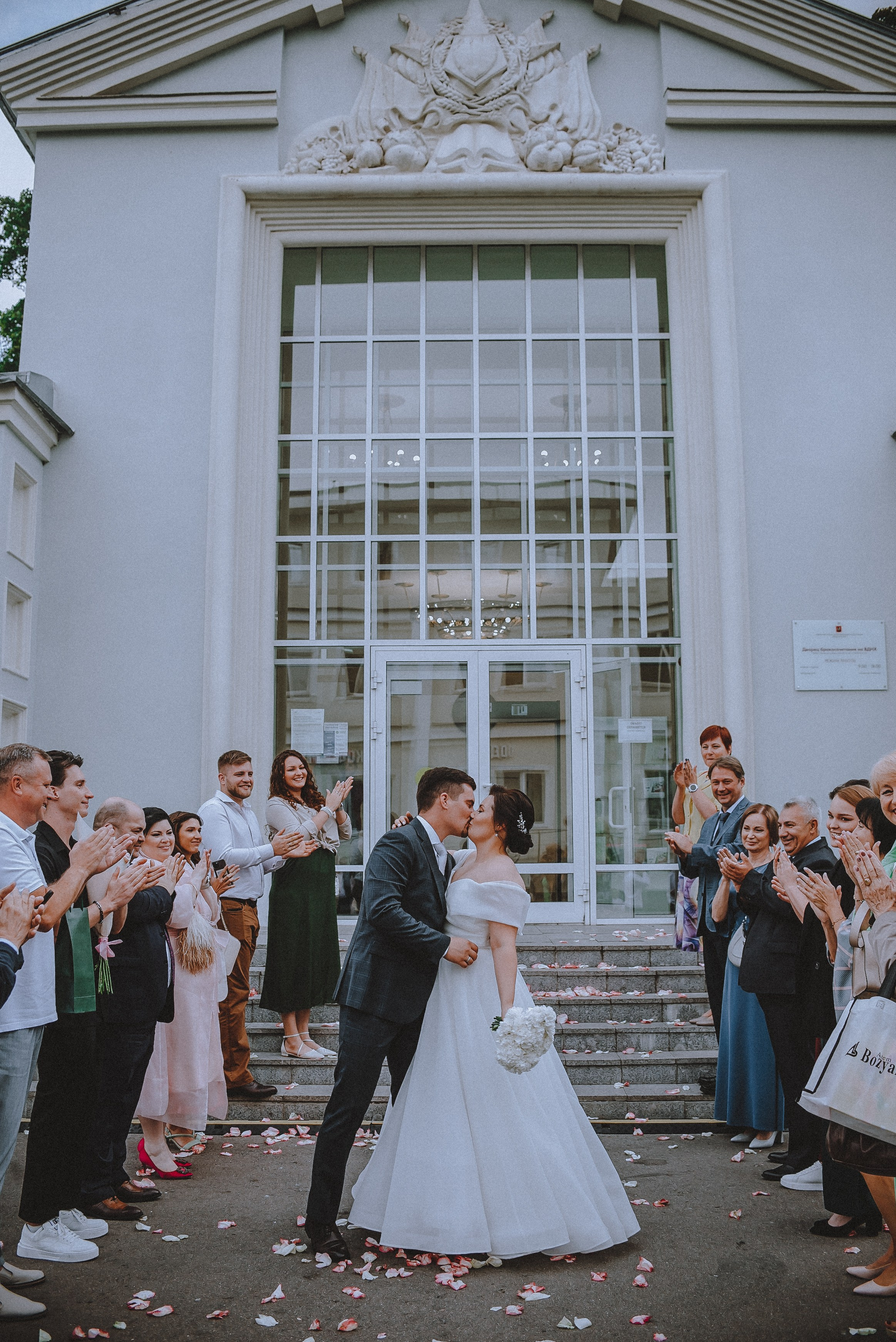 Love.com: Главная страница нашего счастья. Свадебный и семейный фотограф в Москве Сажина Кристина КиМ. Свадебный оператор в Москве Сажин Максим