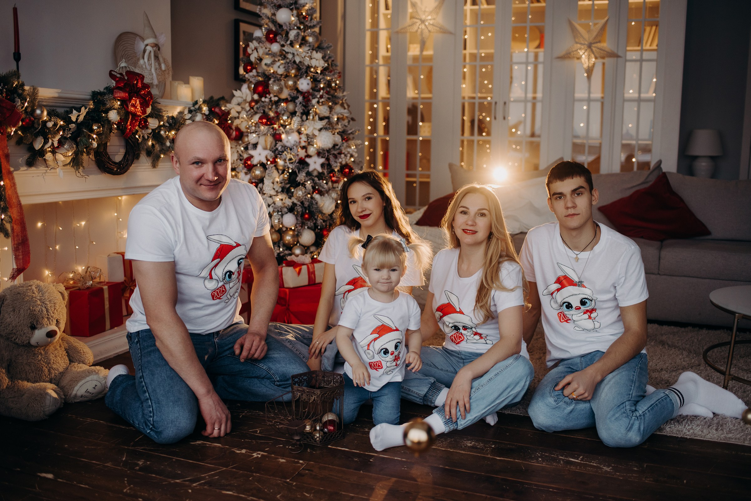 семейная новогодняя фотосессия в фотостудии