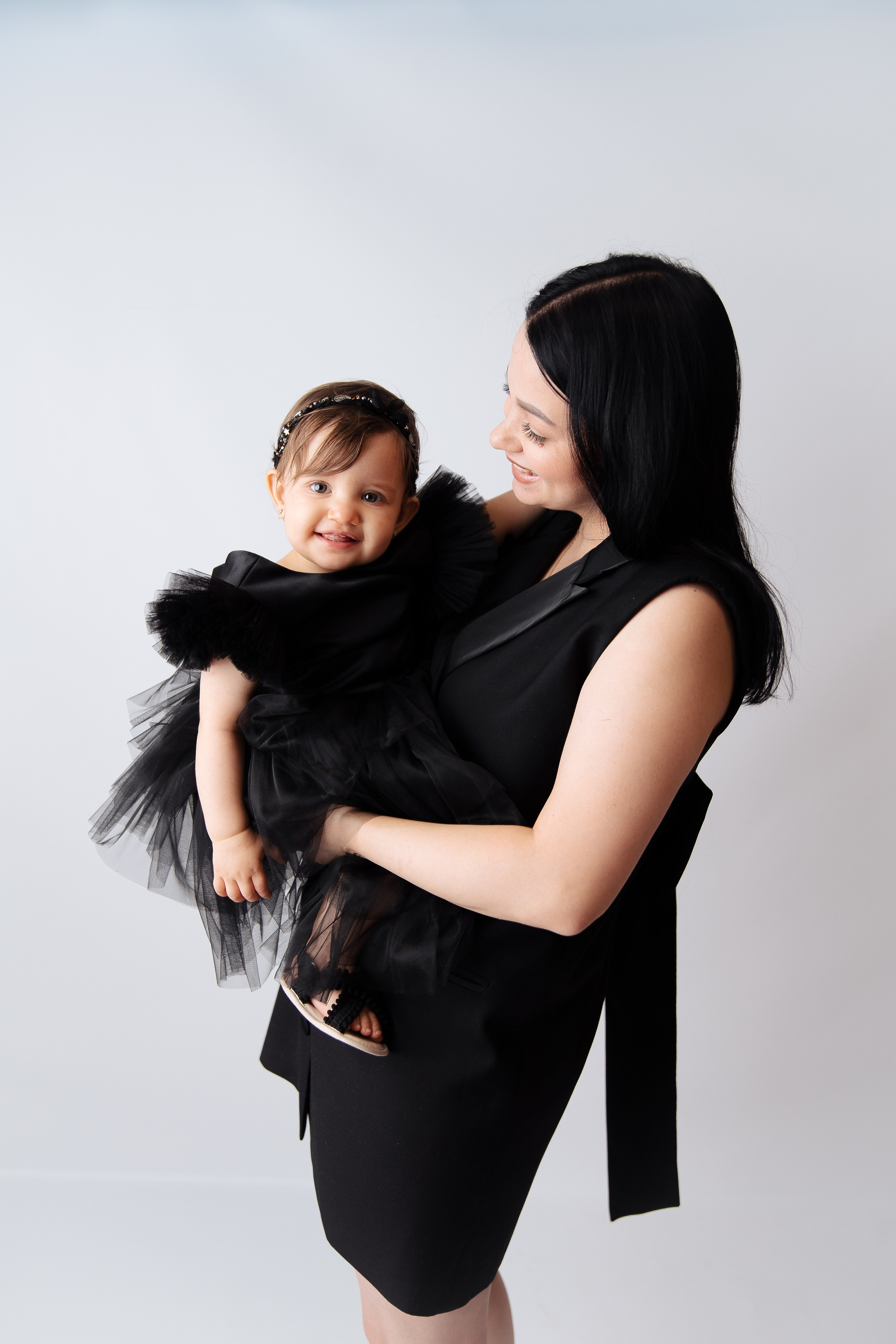 С родителями. Детский фотограф новорожденных Москва. годики под ключ. своя студия