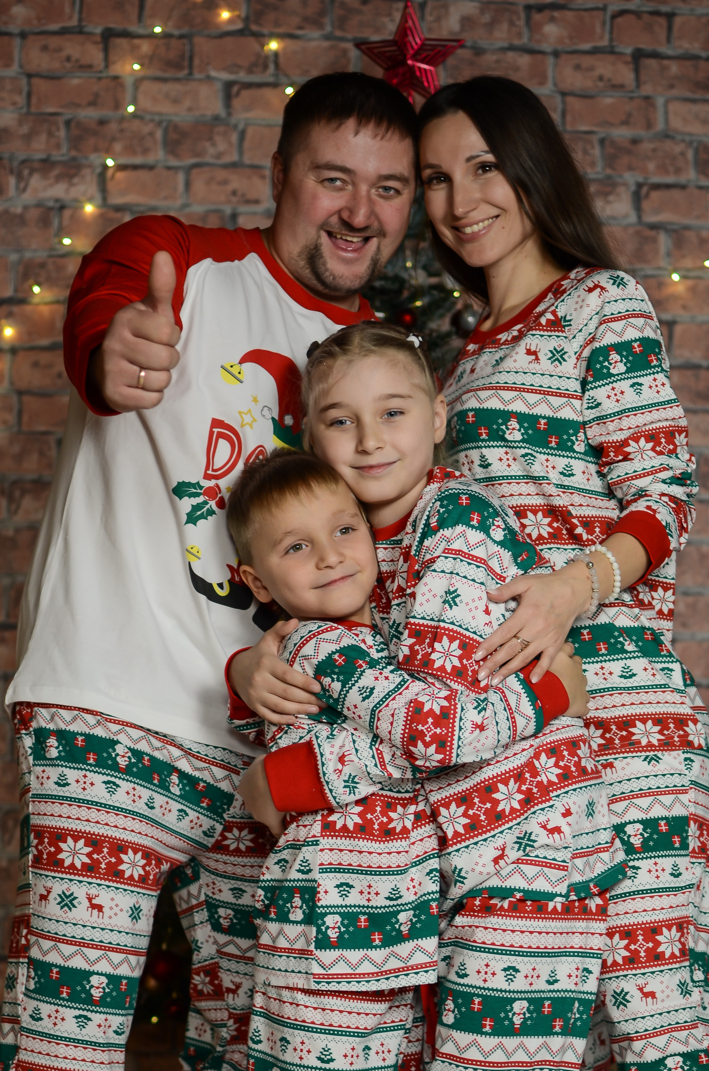 Новогодняя фотосессия Юлии и ее семьи. Свадебный и семейный фотограф в Хабаровске Оксана Новикова