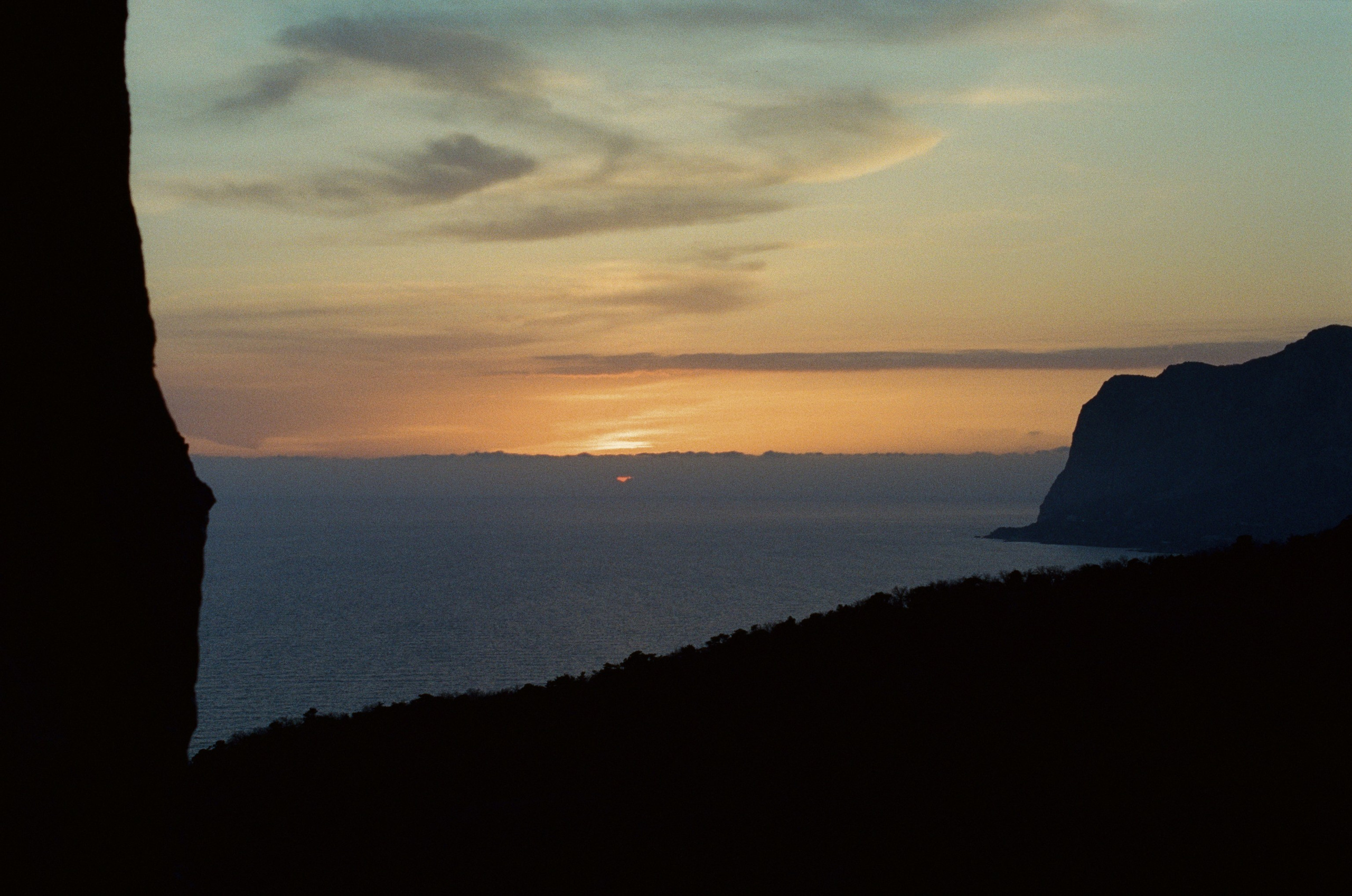 Some kind of madness // ukraine, crimea II. EVER EXPOSED