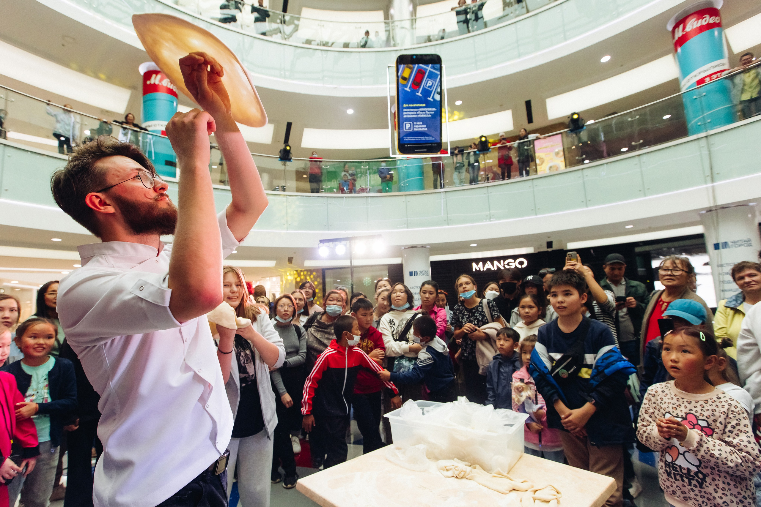 5 лет ТЦ Форум. Свадебный и семейный фотограф в Улан-Удэ