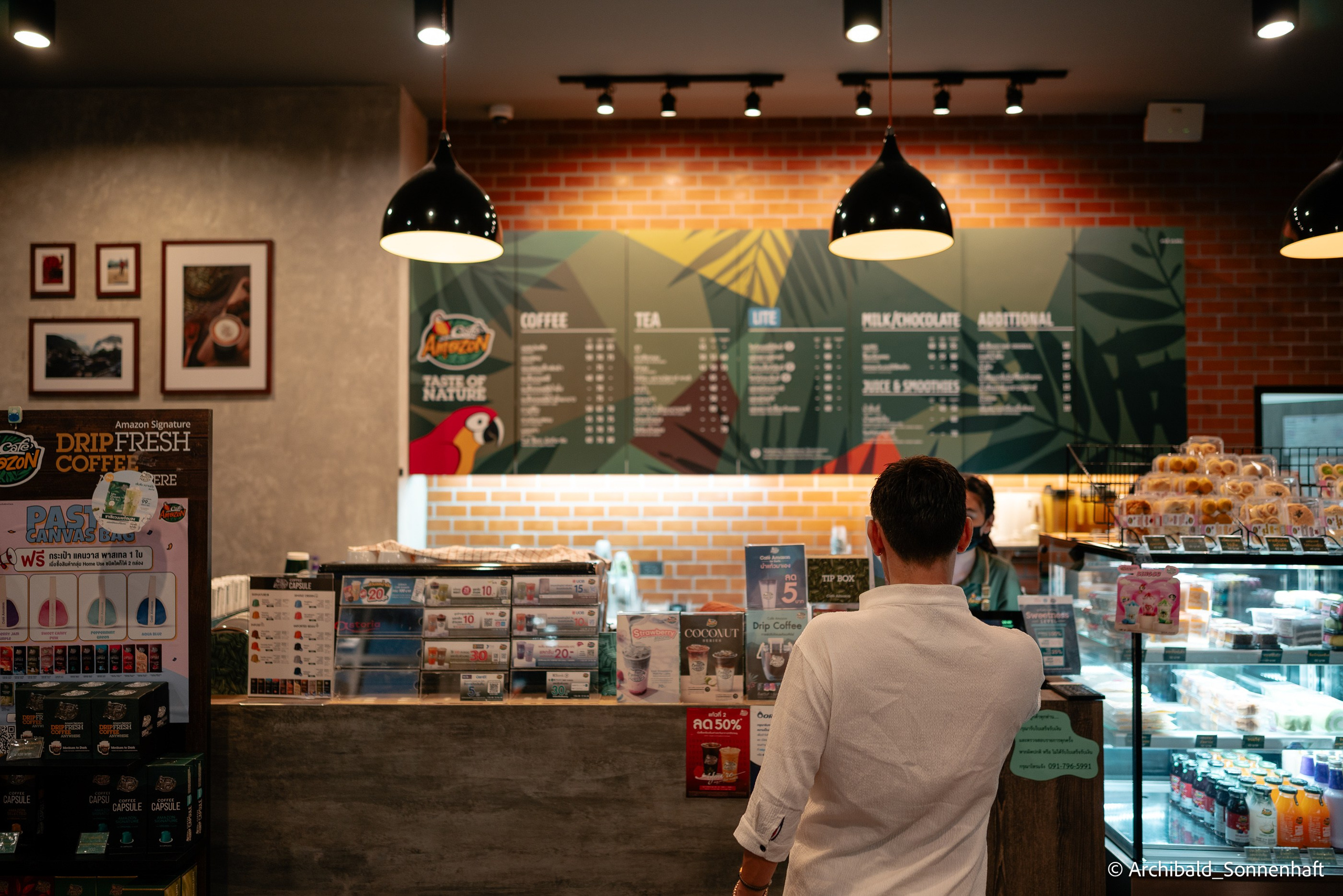 Thai monk. Photographer in Guangzhou, China. Archibald Sonnenhaft