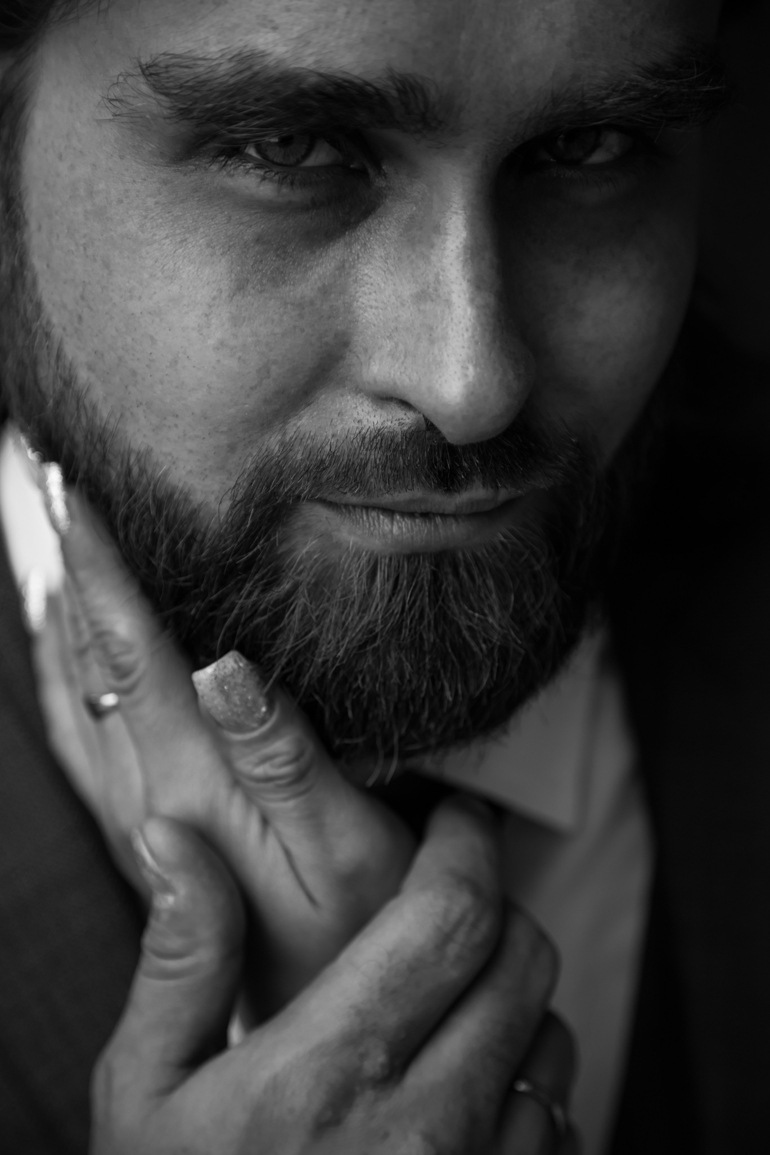 Портрет жениха на свадьбе. Свадебный фотограф Гладков Дмитрий.