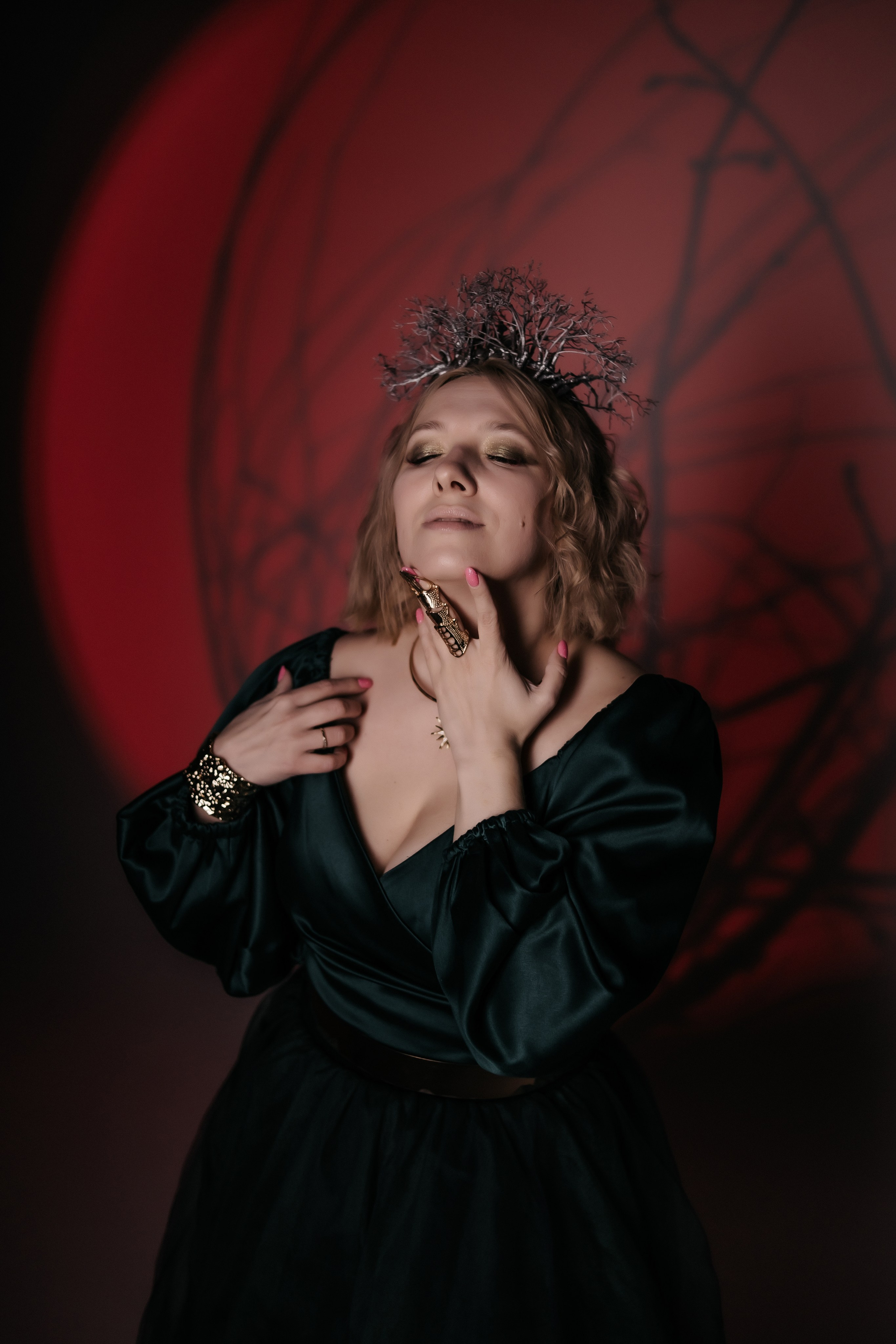 Ирина. Мистический лес. Фотограф Регина Крикунова г. Красноярск