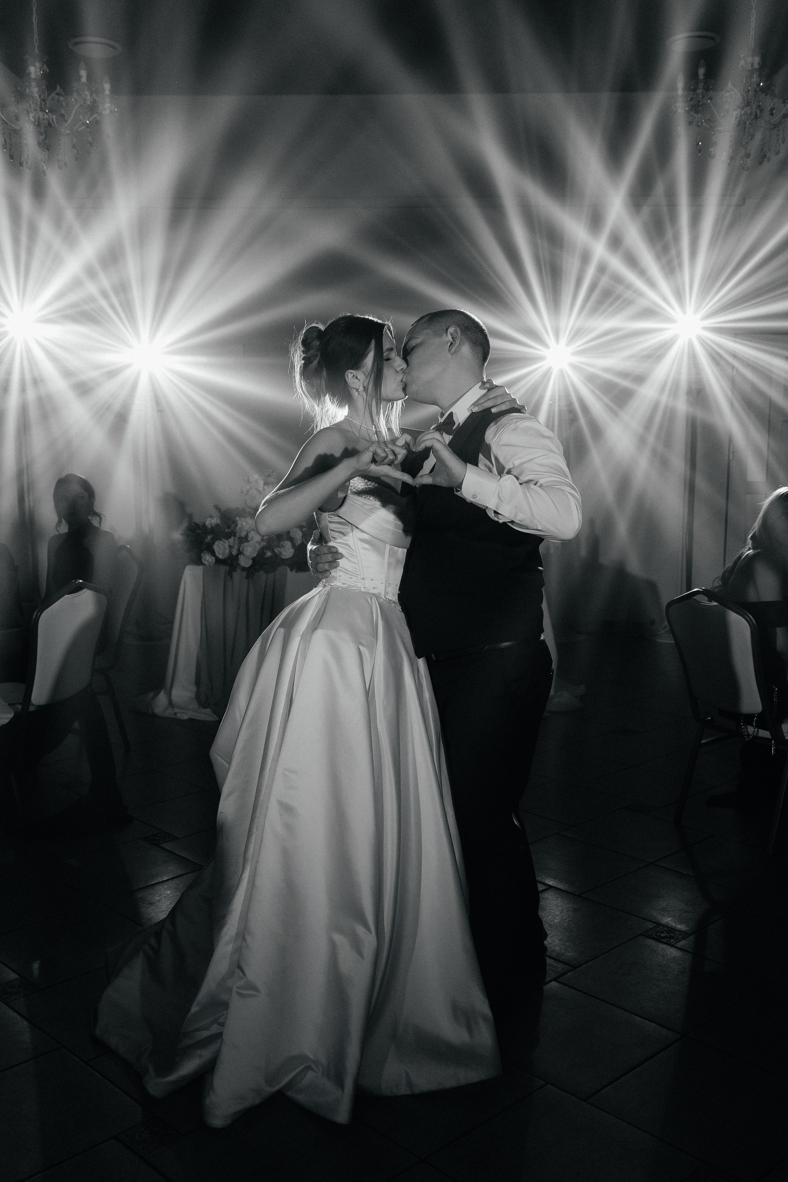 Свадебная фотосессия Анастасии и Игоря в Усадьбе Легенда. Свадебный фотограф в Минске/Беларуси Сергей Спиридонов