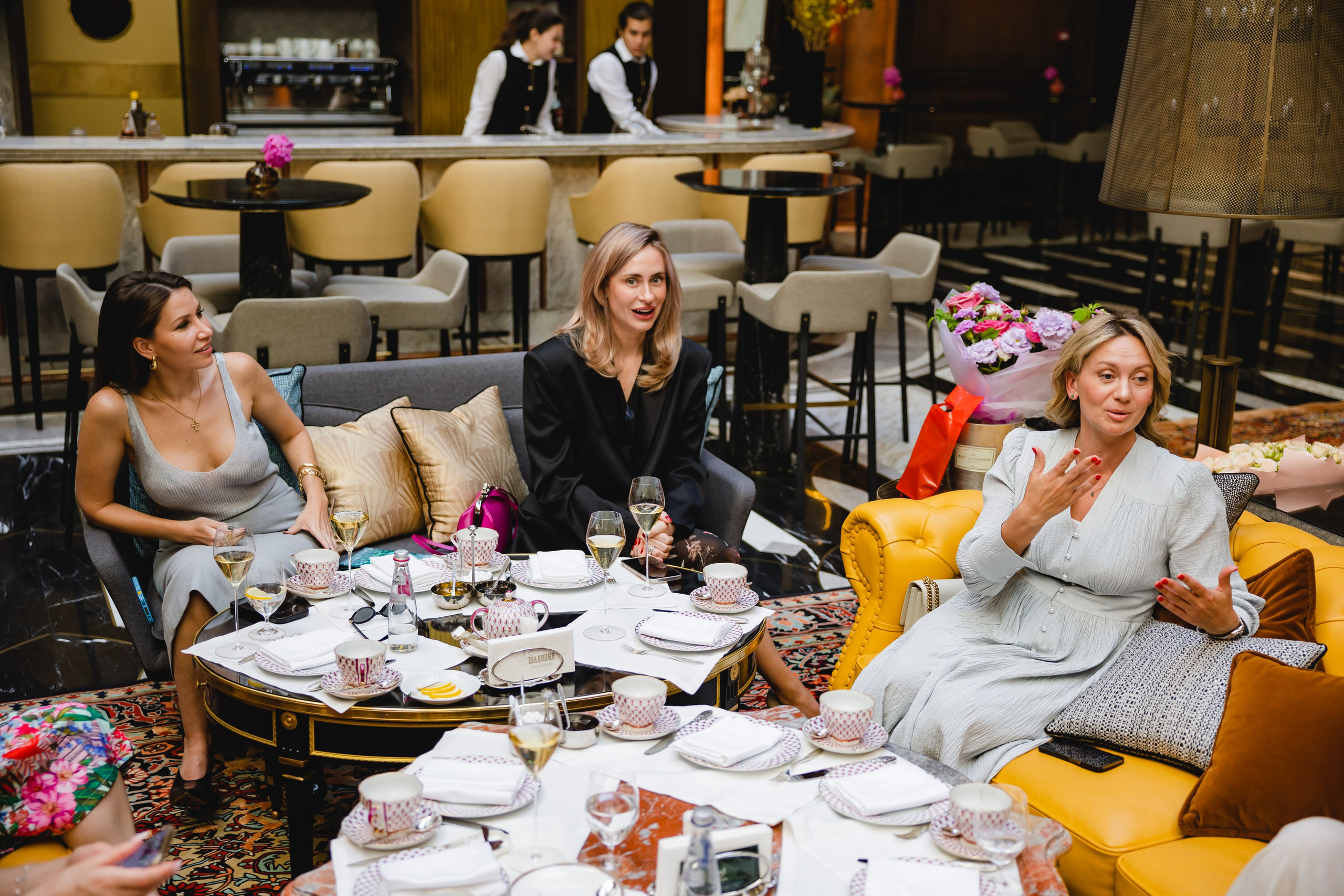 Дни Рождения и Юбилеи. Сайт с красивыми фотографиями и людьми