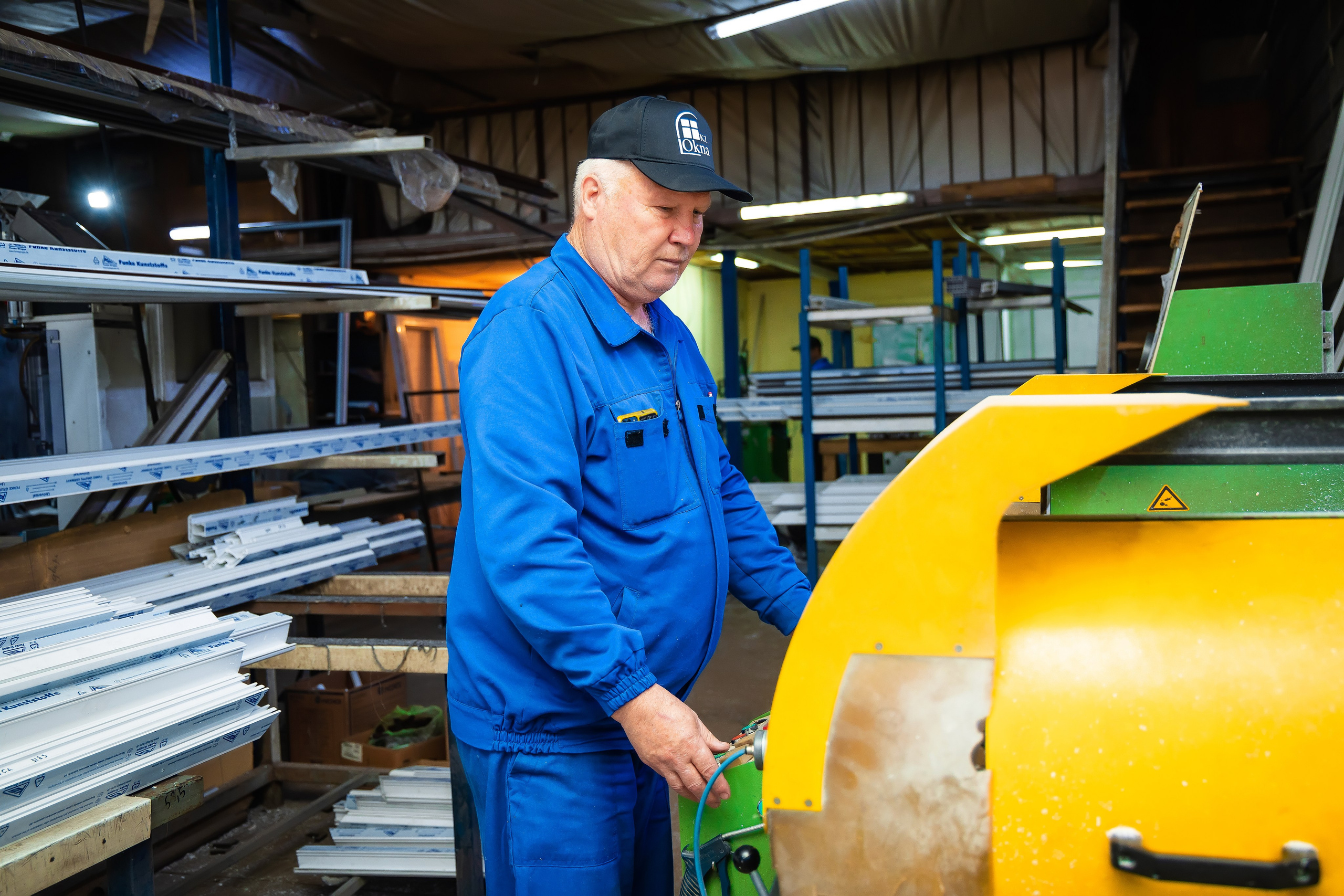 Цех по окнам. Семейный и Свадебный фотограф в Астане Александр Астапов