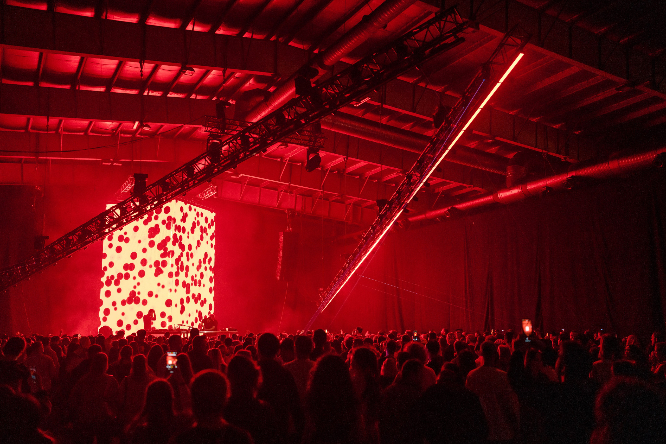 NUR 2025. @tomrus: Рустам Шагиморданов — фотограф