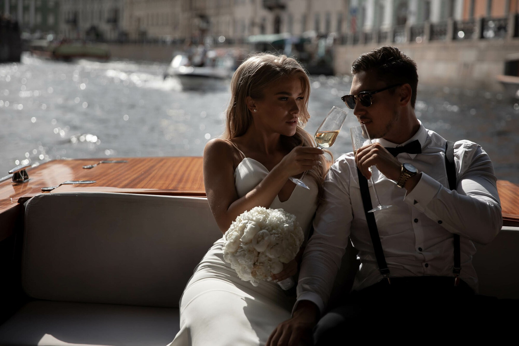 Стильная свадьба со сборами в гостинице Эрмитаж. Свадебный фотограф в Санкт-Петербурге и Москве Андрей Нестеров