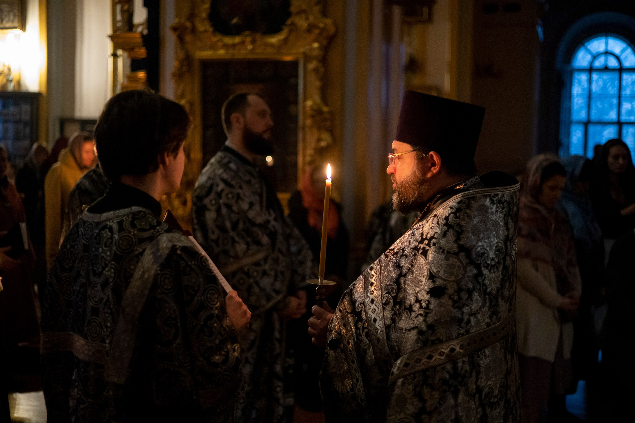 УТРЕНЯ ВЕЛИКОГО ПЯТКА. НИКОЛО-БОГОЯВЛЕНСКИЙ МОРСКОЙ СОБОР