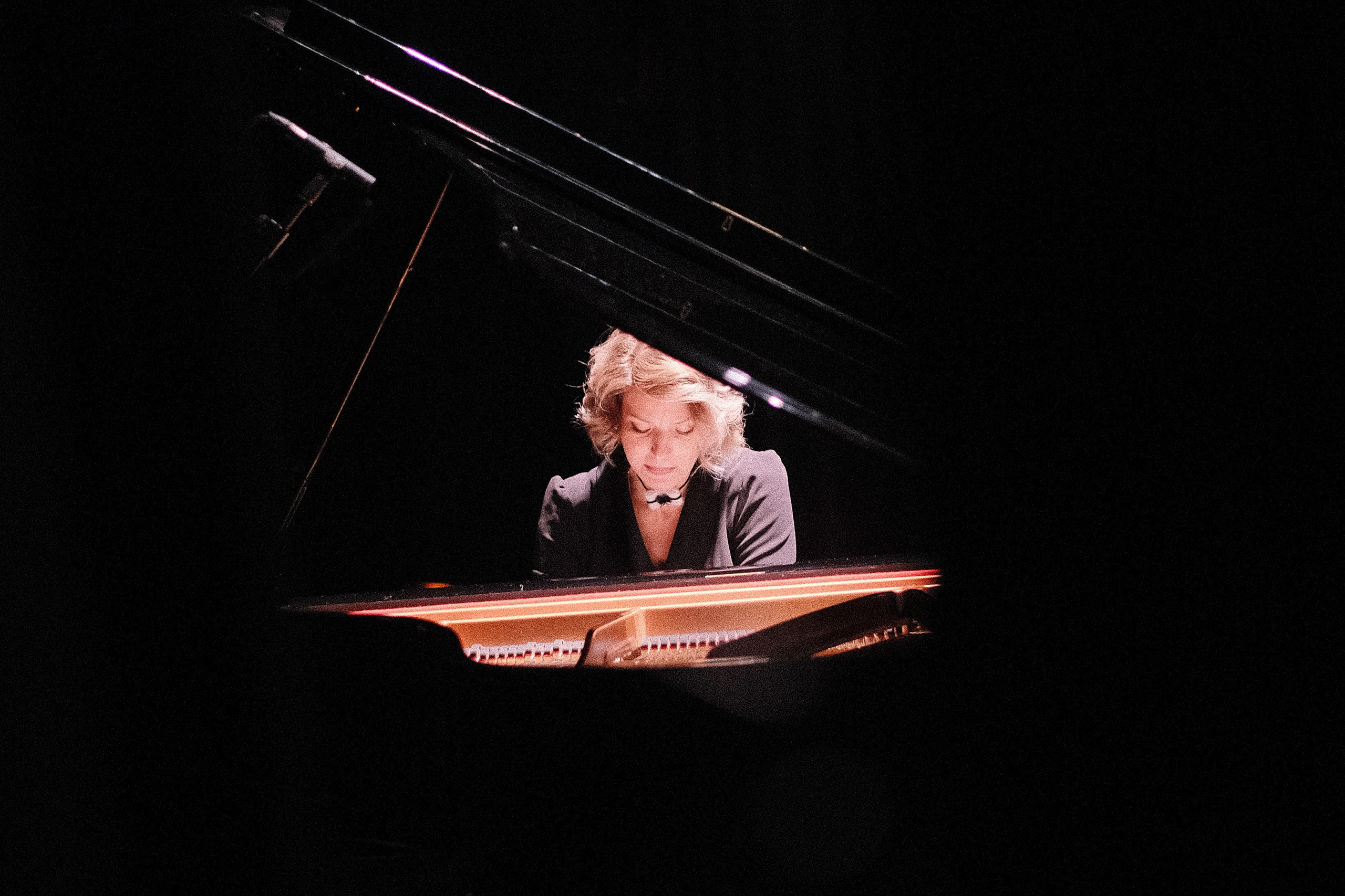 Полина Осетинская. Портретный и репортажный фотограф в Алматы Поваляев Дмитрий