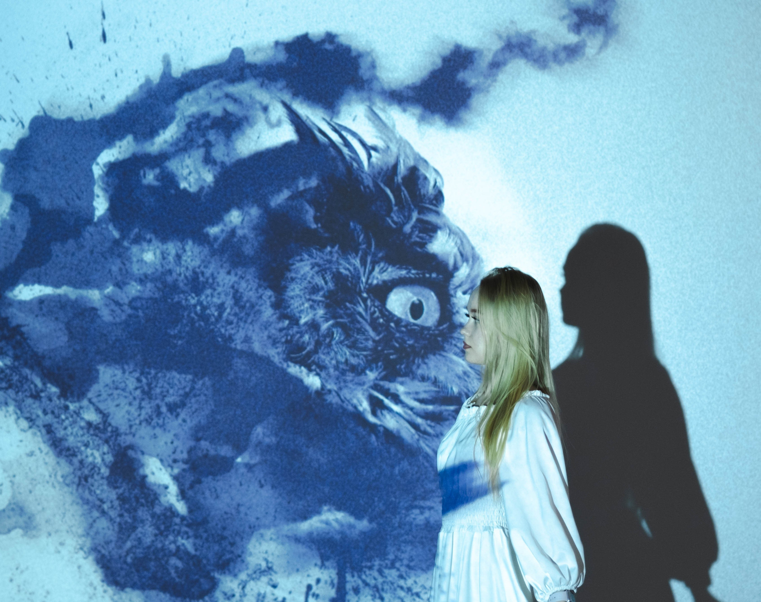 Проектор 16.03.25. Студийный, портретный, семейный фотограф Южно-Сахалинска Яна Радаева