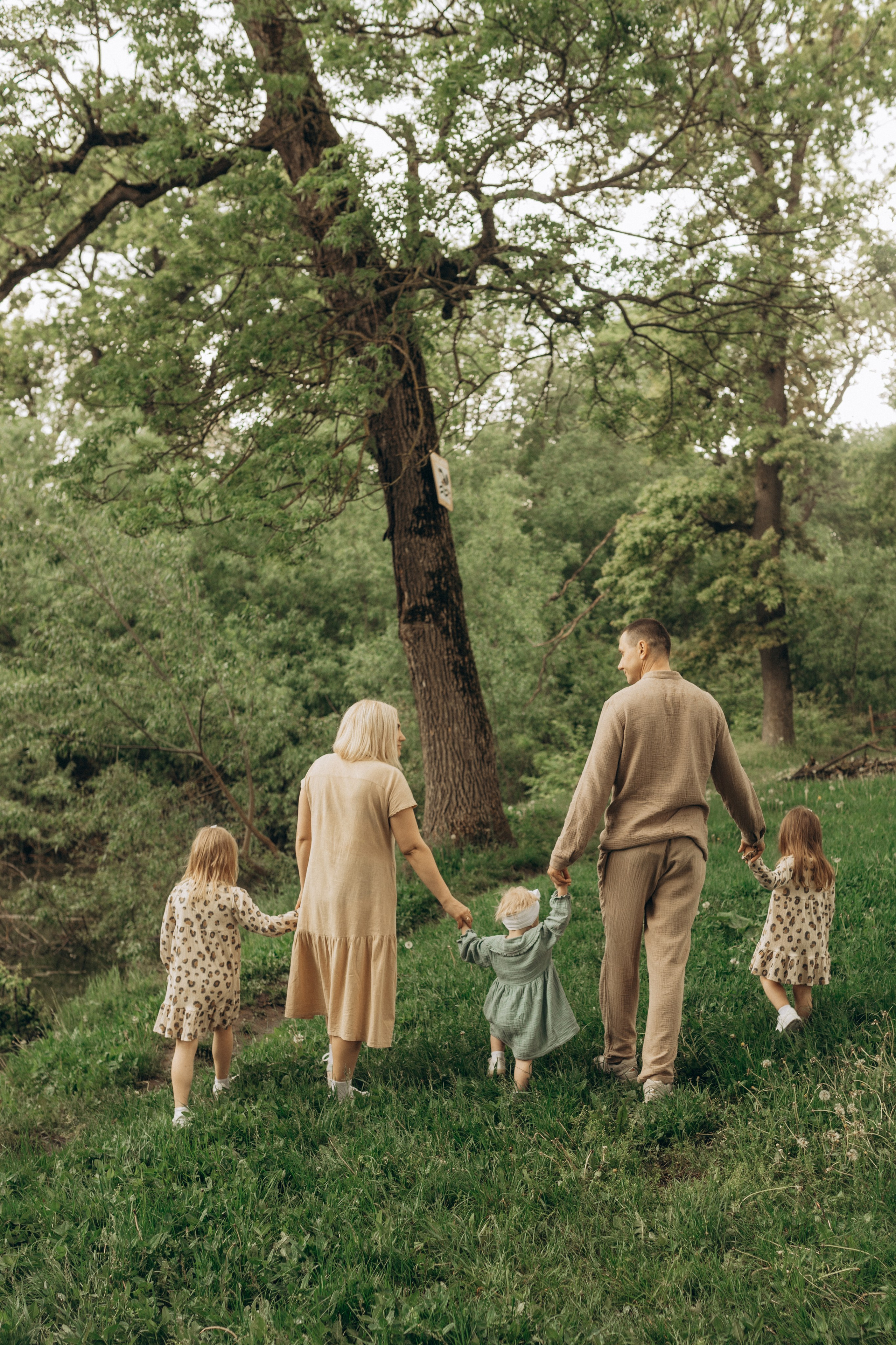 Фотосессия под летним дождем с Алексеем, Юлией и их доченьками. Фотограф в Ставрополе Svetlana Matveeva