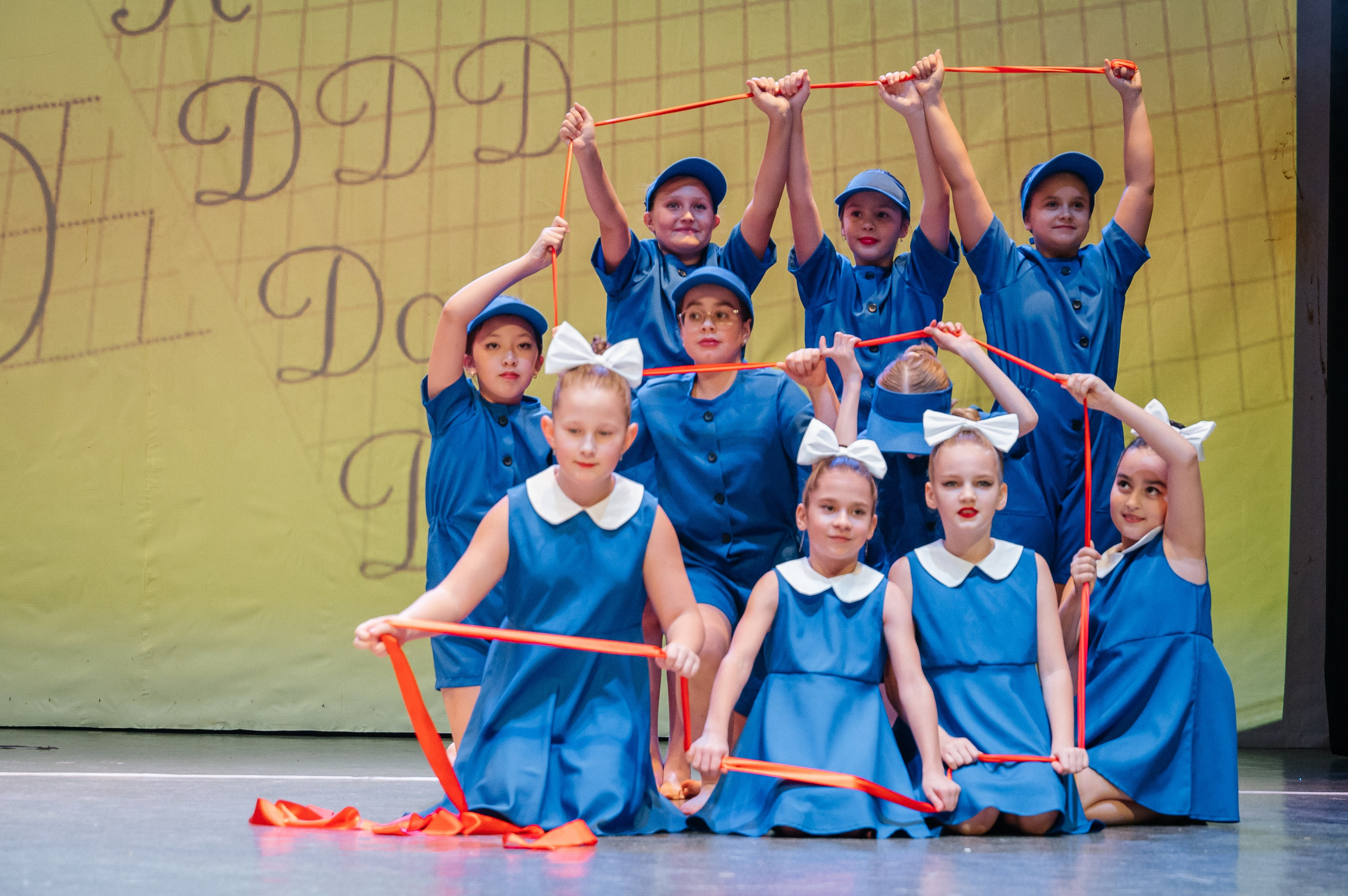 Танцы. Фотограф Елена Рогашкова