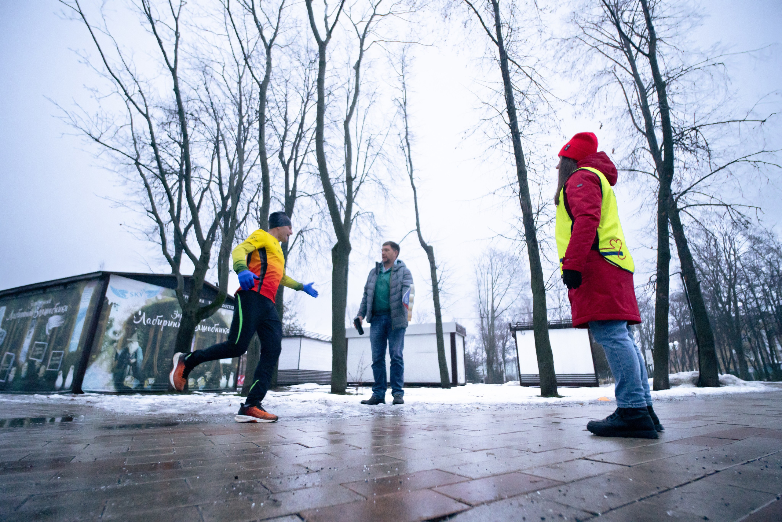 5 вёрст Наташинский 11 декабря 2025. Роман Капилюшов. Бег. Фото. Видео. г. Люберцы