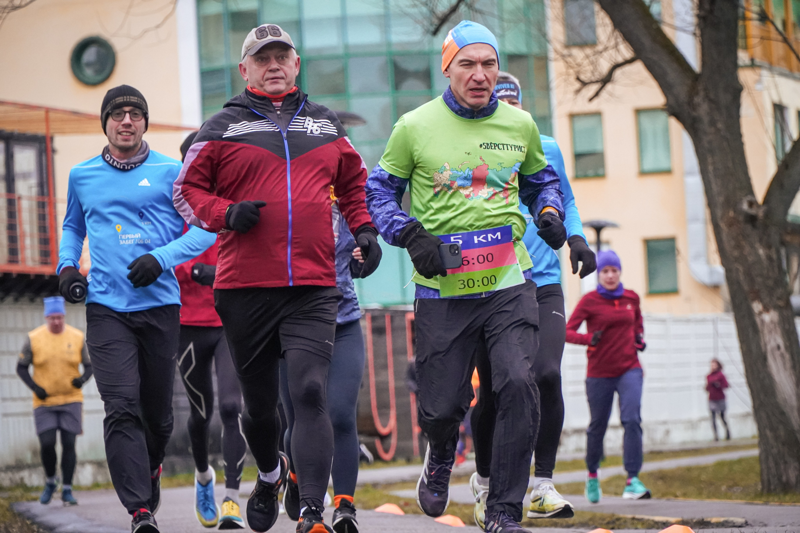 5 вёрст Реутов 16.11.2024. Роман Капилюшов. Бег. Фото. Видео. г. Люберцы
