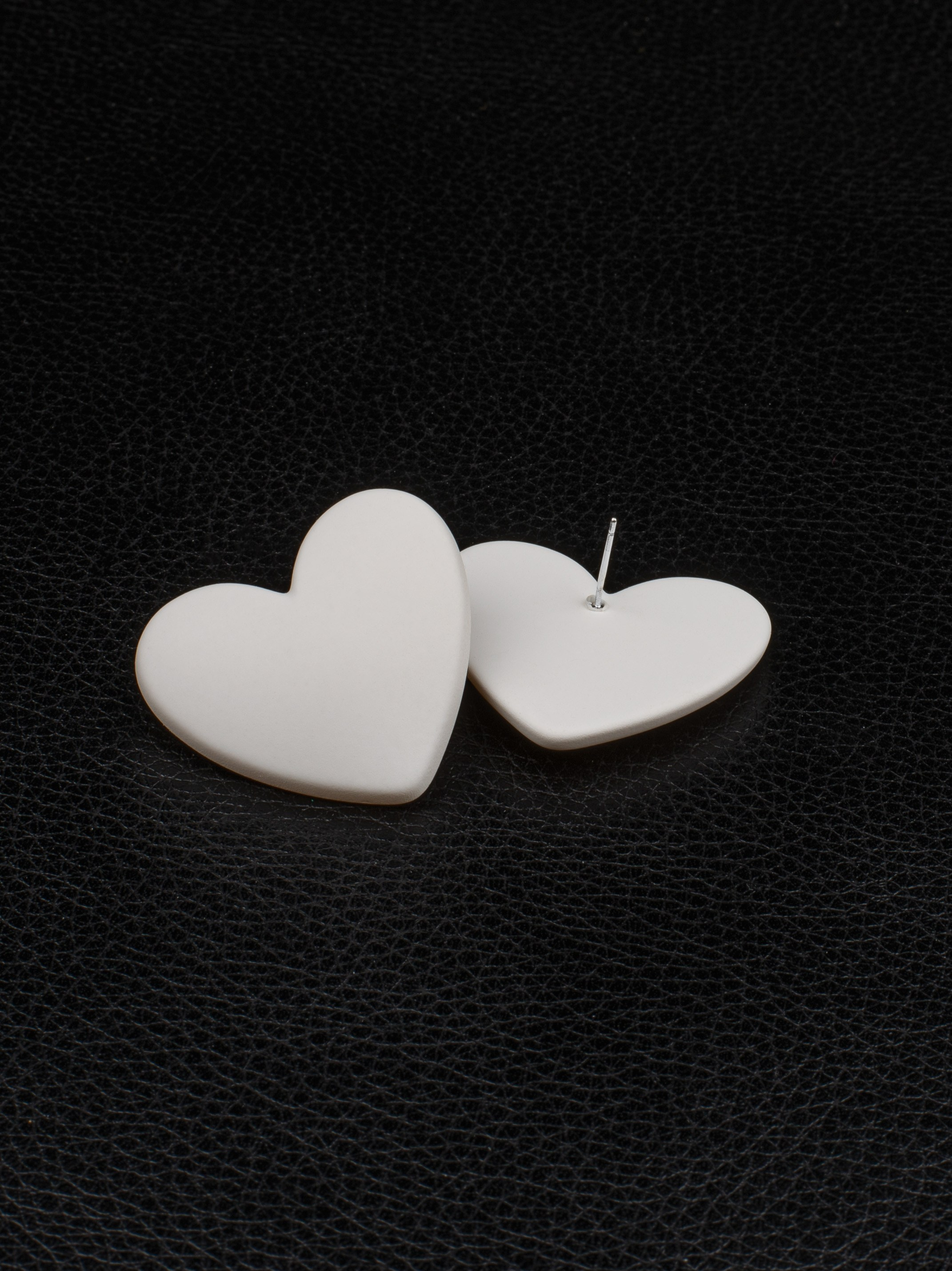 Серьги (сердечки). MaraClub Foto предметное фото для сайта и маркетплейсов в Москве и области
