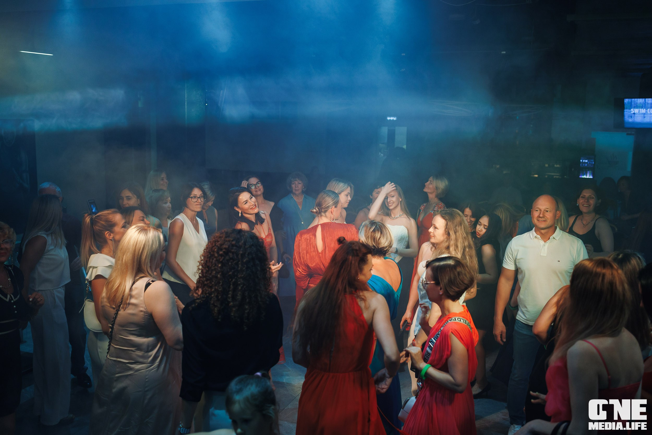 Фоторепортаж с 5-летия фитнес-клуба X-Fit. One Media Life: фоторепортажи, фотоотчеты с мероприятий и заведений