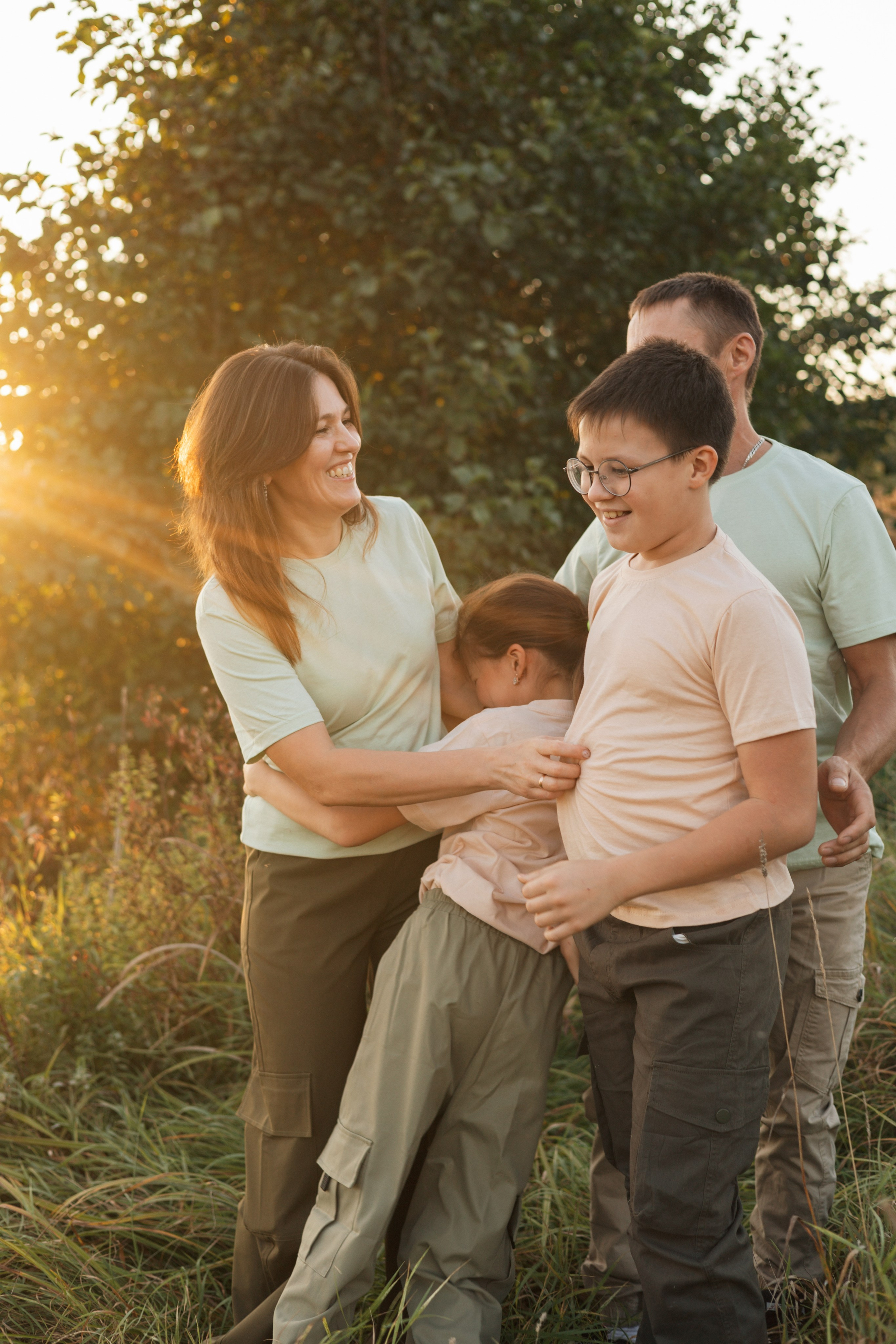 Юля, Илья, Полина, Сергей. Ваш фотограф
