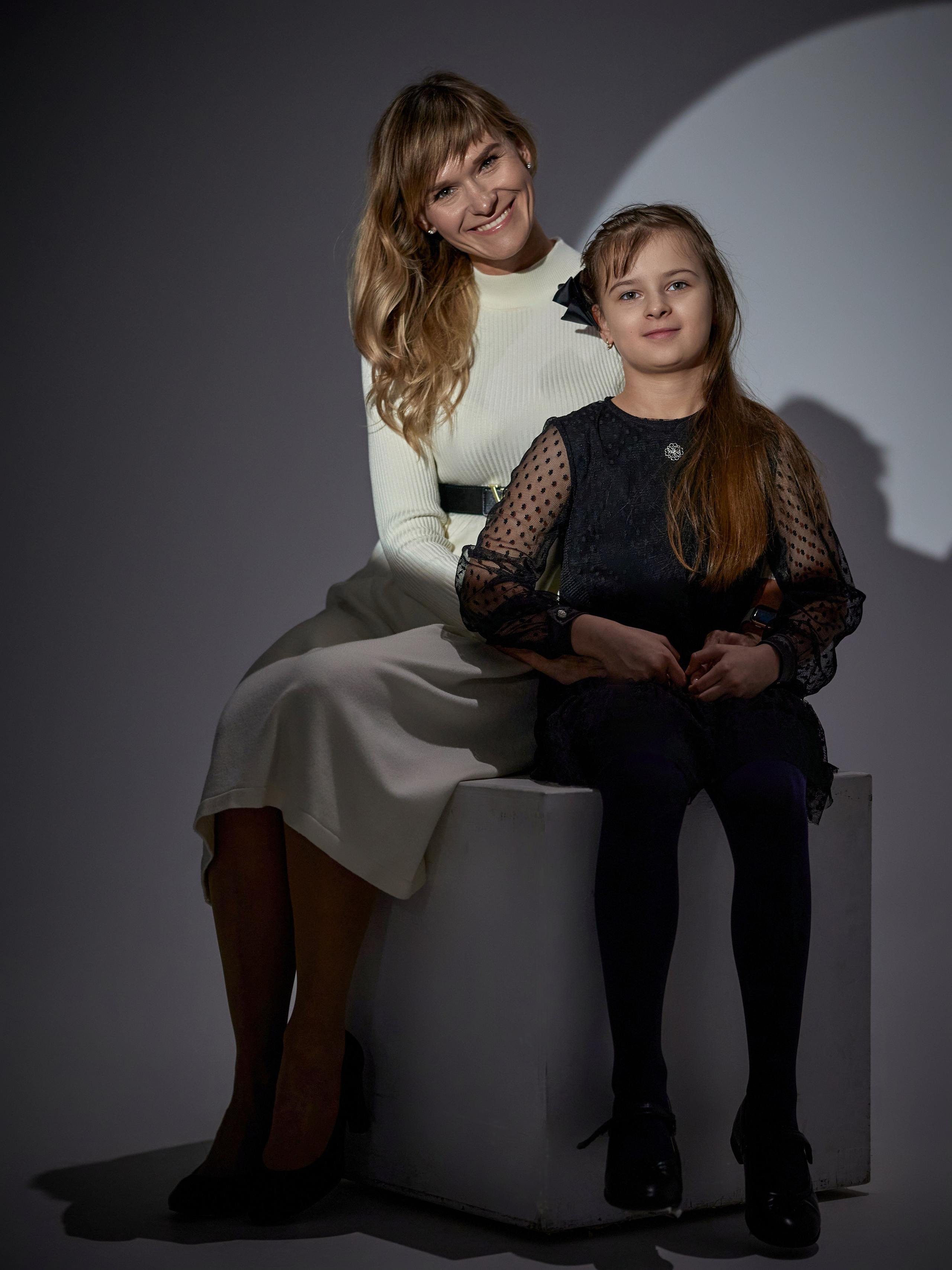 Виктория и Маша