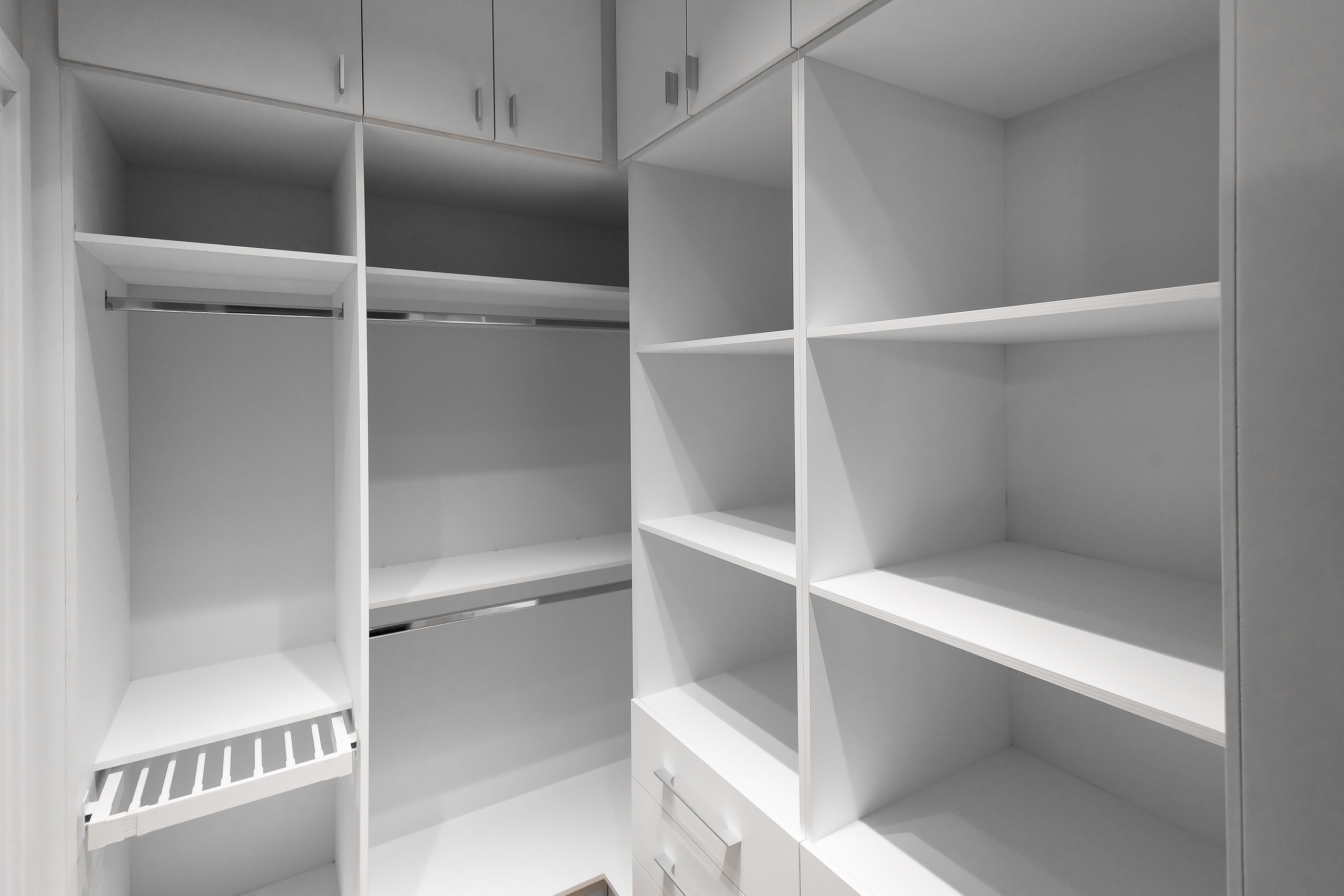 Central interior. Репортажный фотограф в Алмате Чумаков Георгий