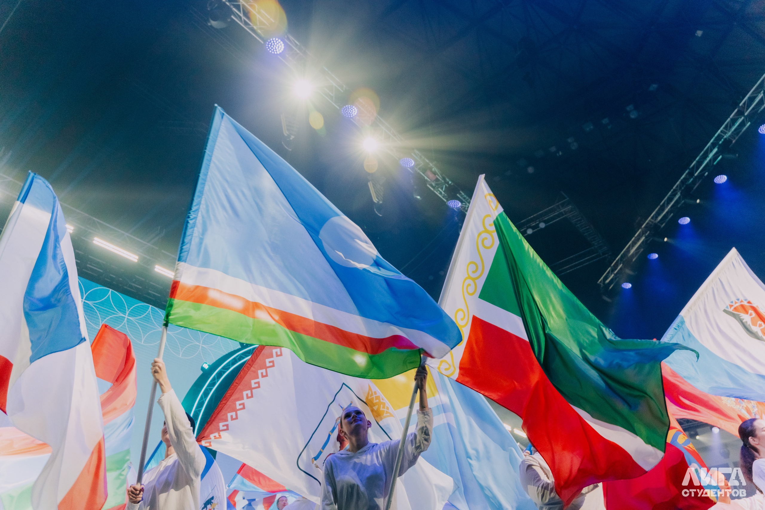 Российская Студенческая Весна 2025. Портретный фотограф в Казани Радомир Заздравных